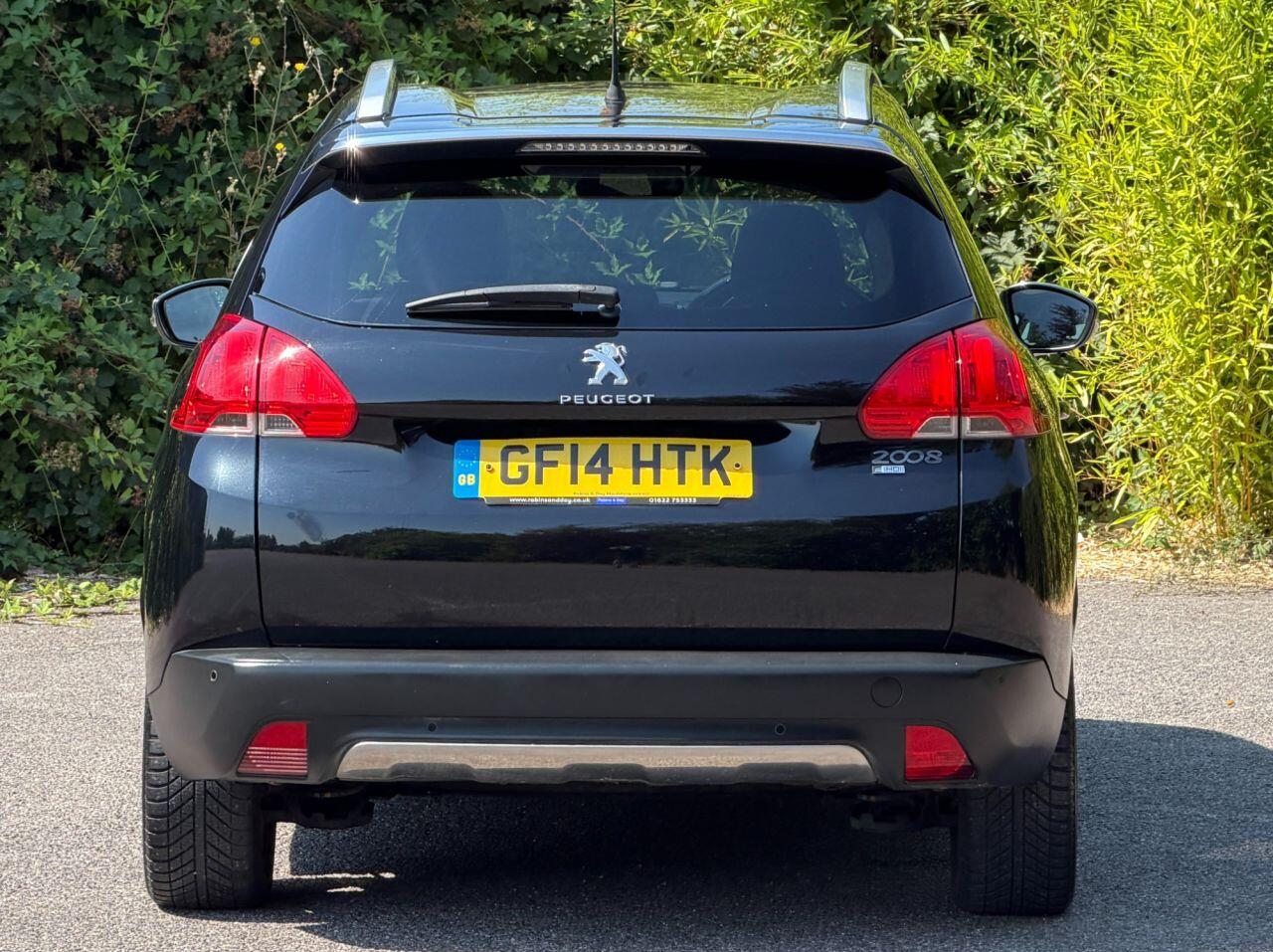 Peugeot 2008 view 6