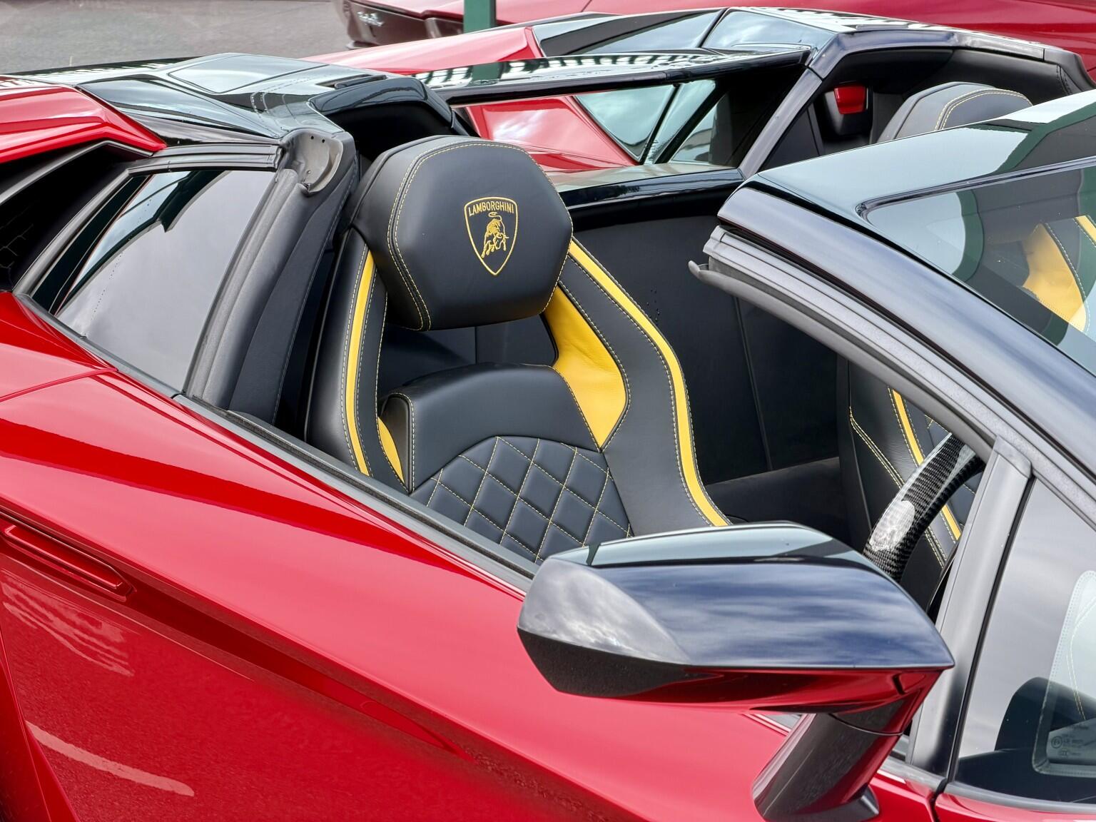 Lamborghini Aventador view 8