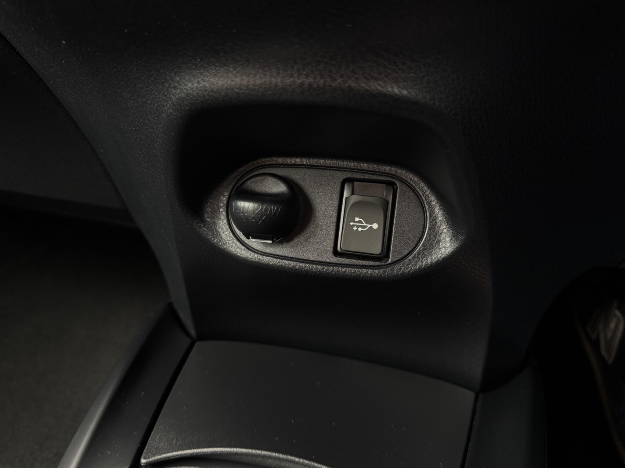 Toyota Yaris view 41
