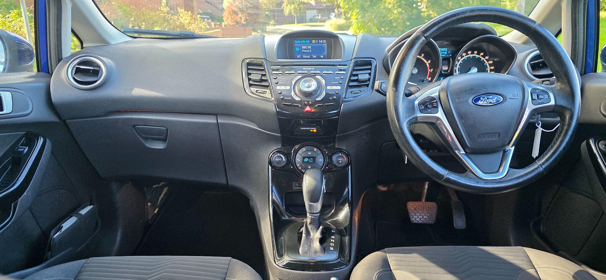 Ford Fiesta view 25