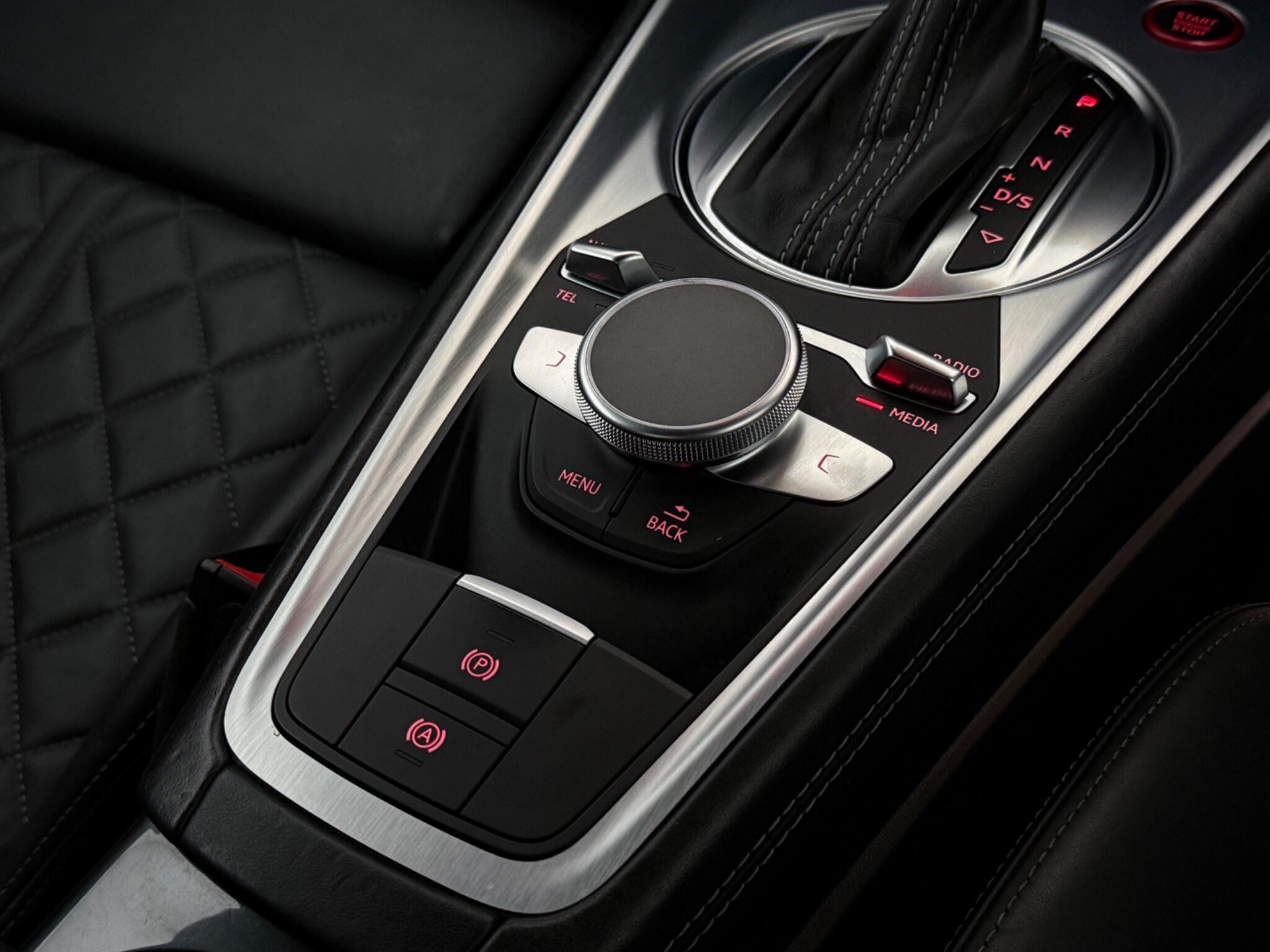 Audi TTS view 21