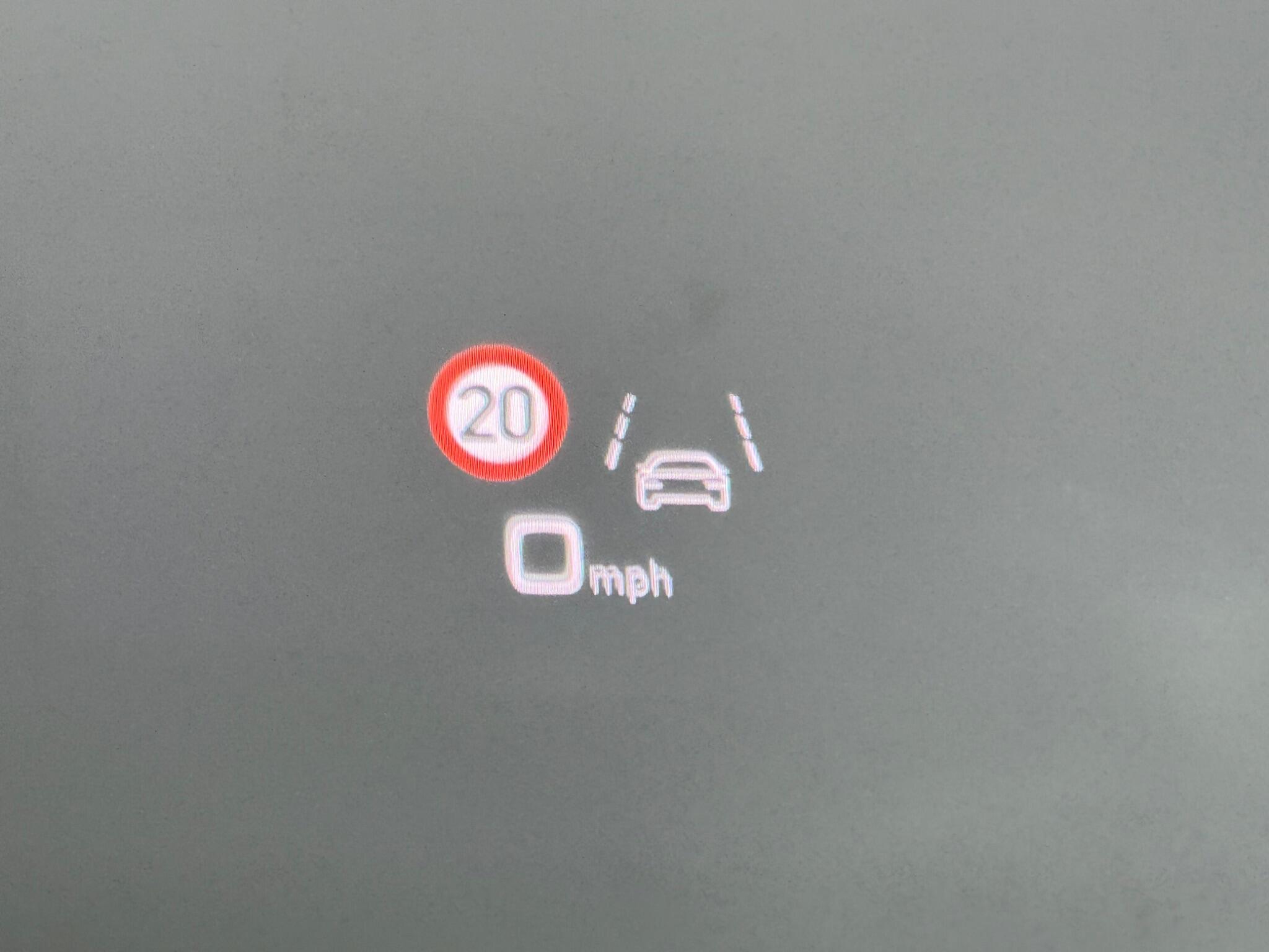 Audi A8 view 19