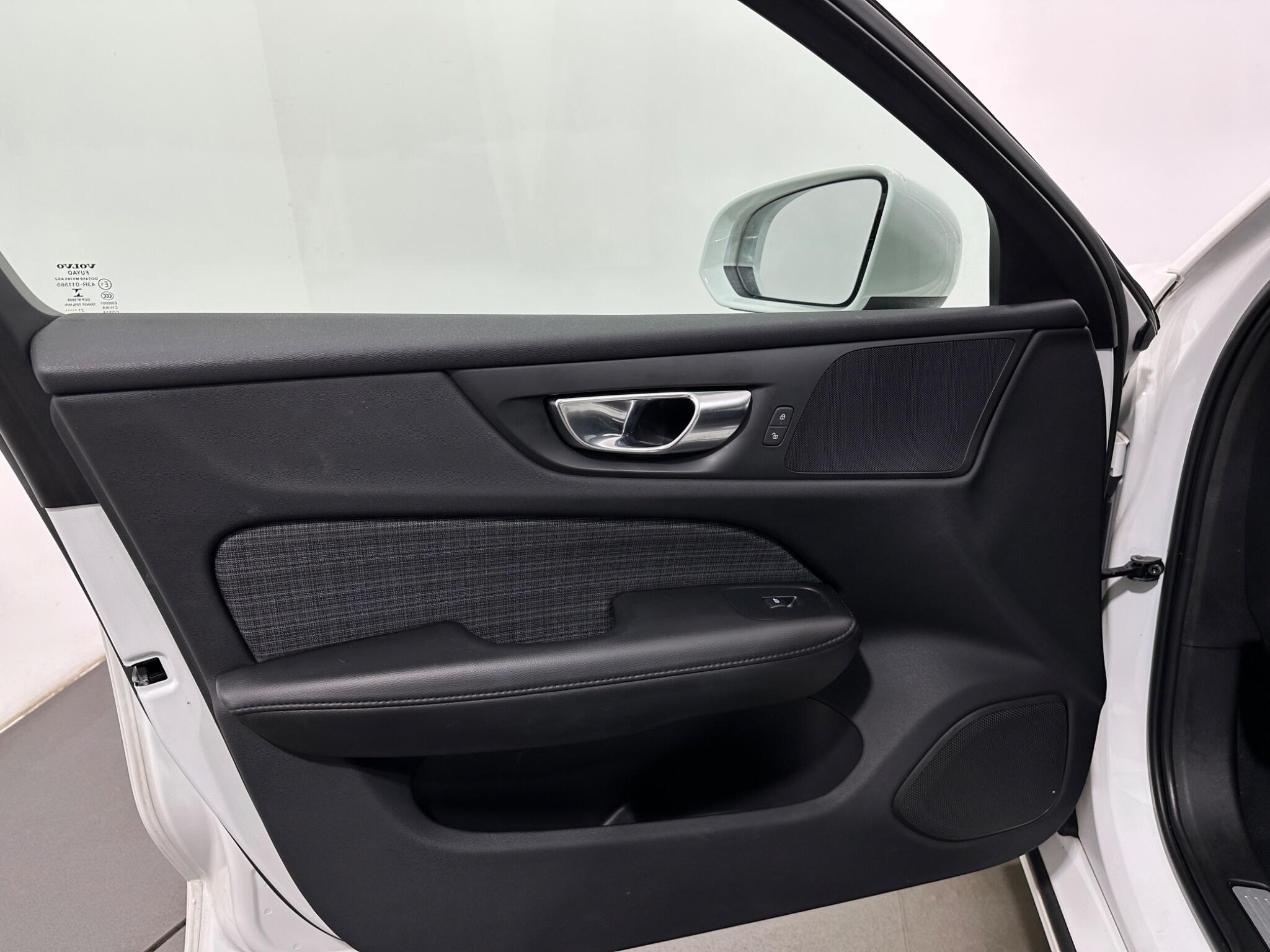 Volvo V60 view 36