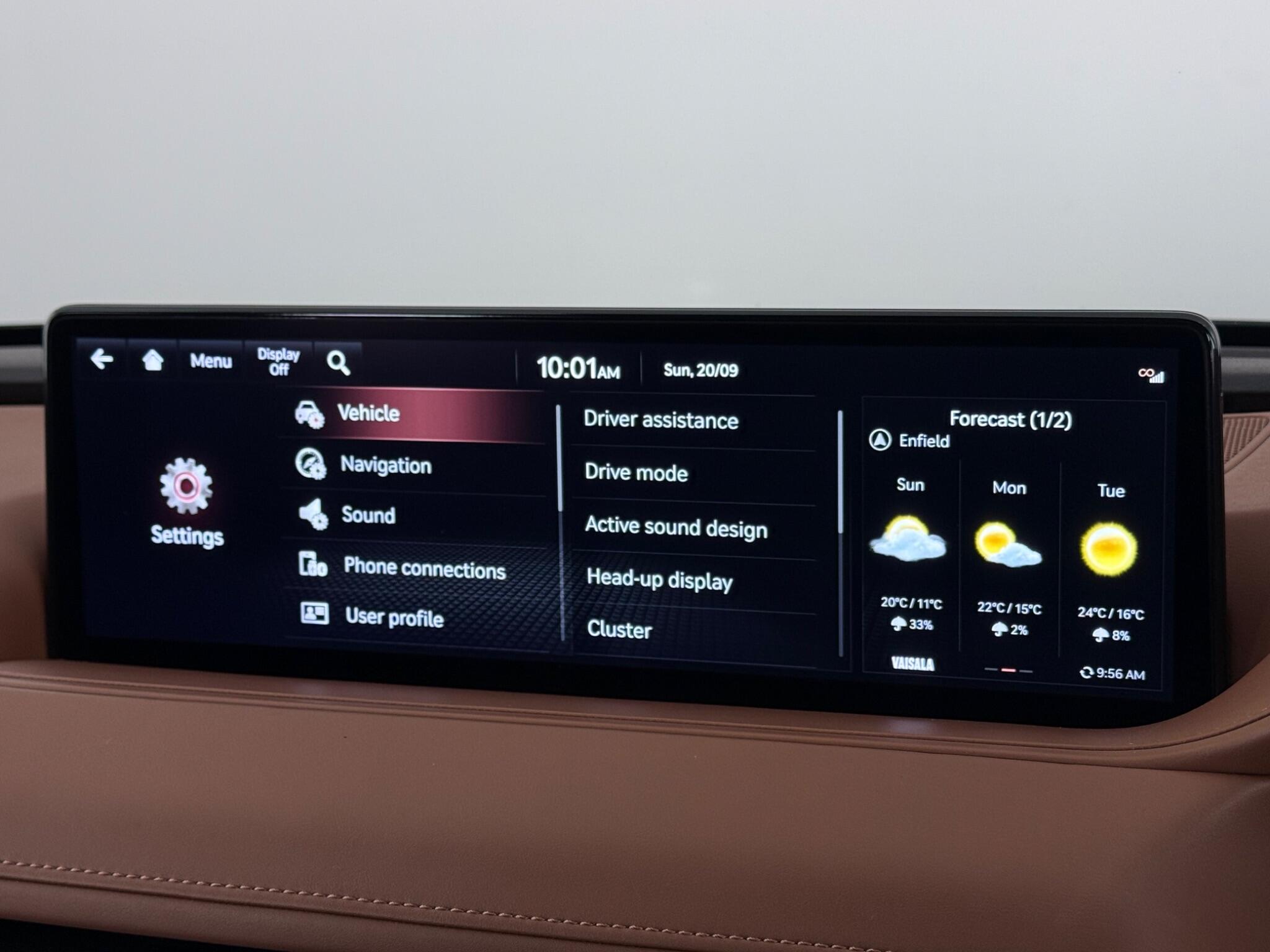 Genesis G80 view 30