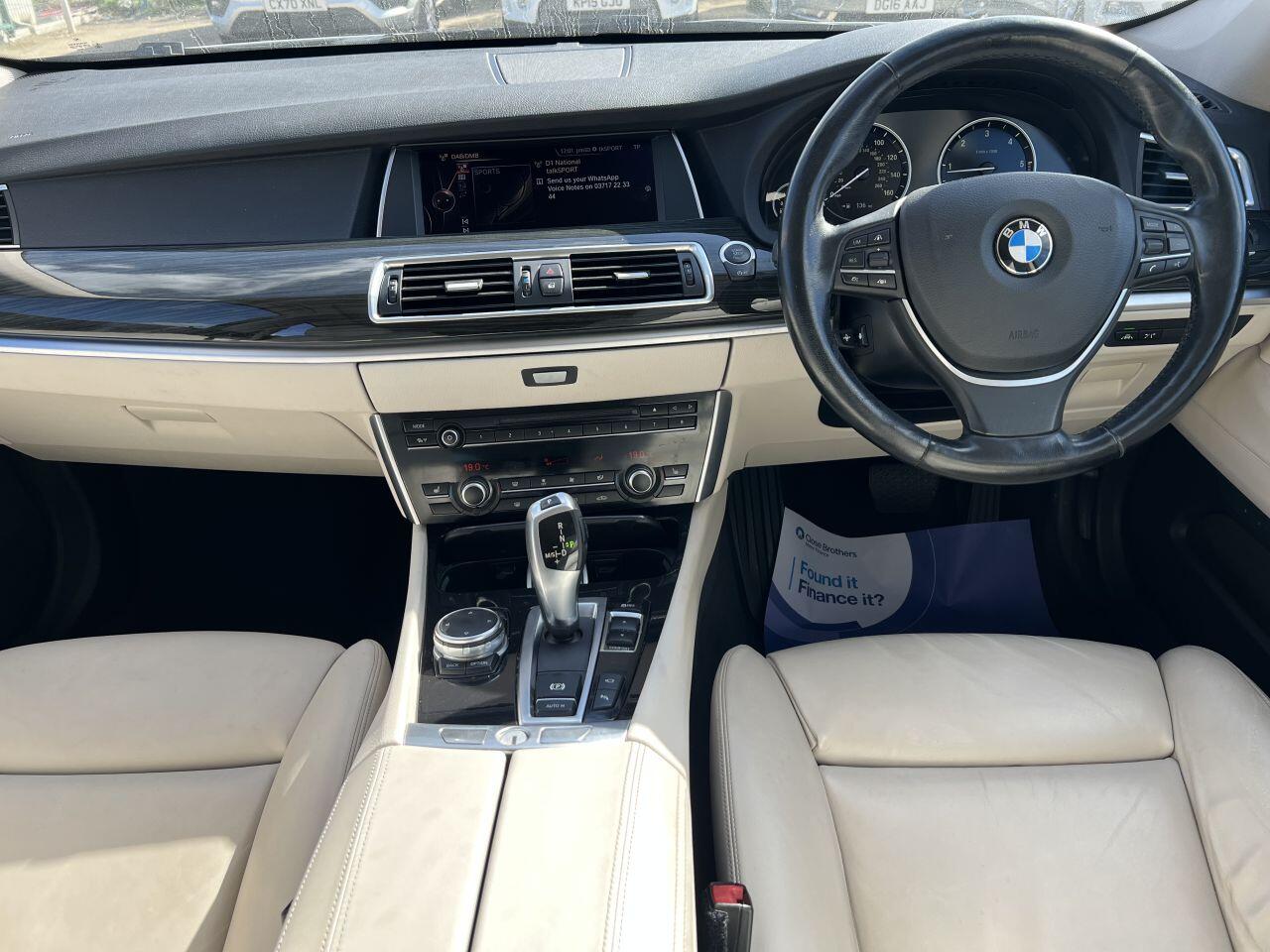 BMW 5 Series view 36