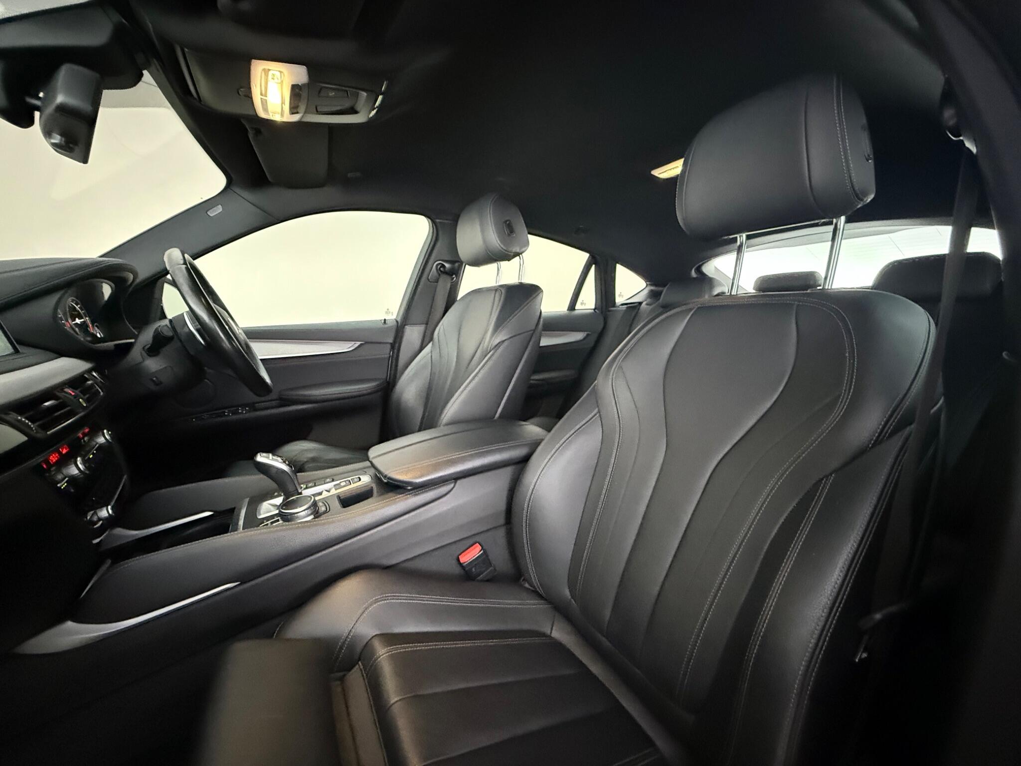 BMW X6 view 34