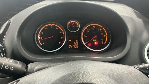 Vauxhall Corsa view 12