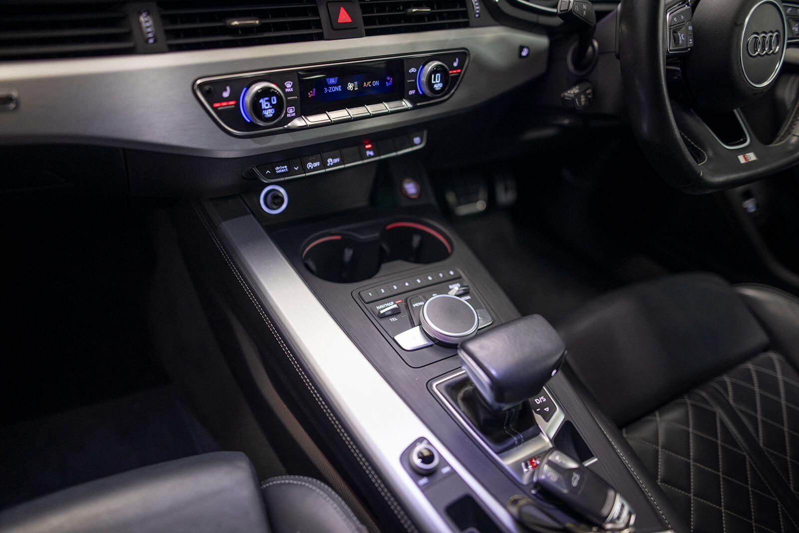 Audi S5 view 71