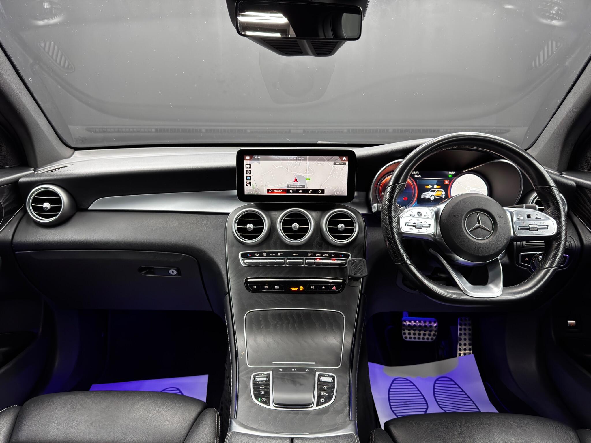 Mercedes-Benz GLC view 11