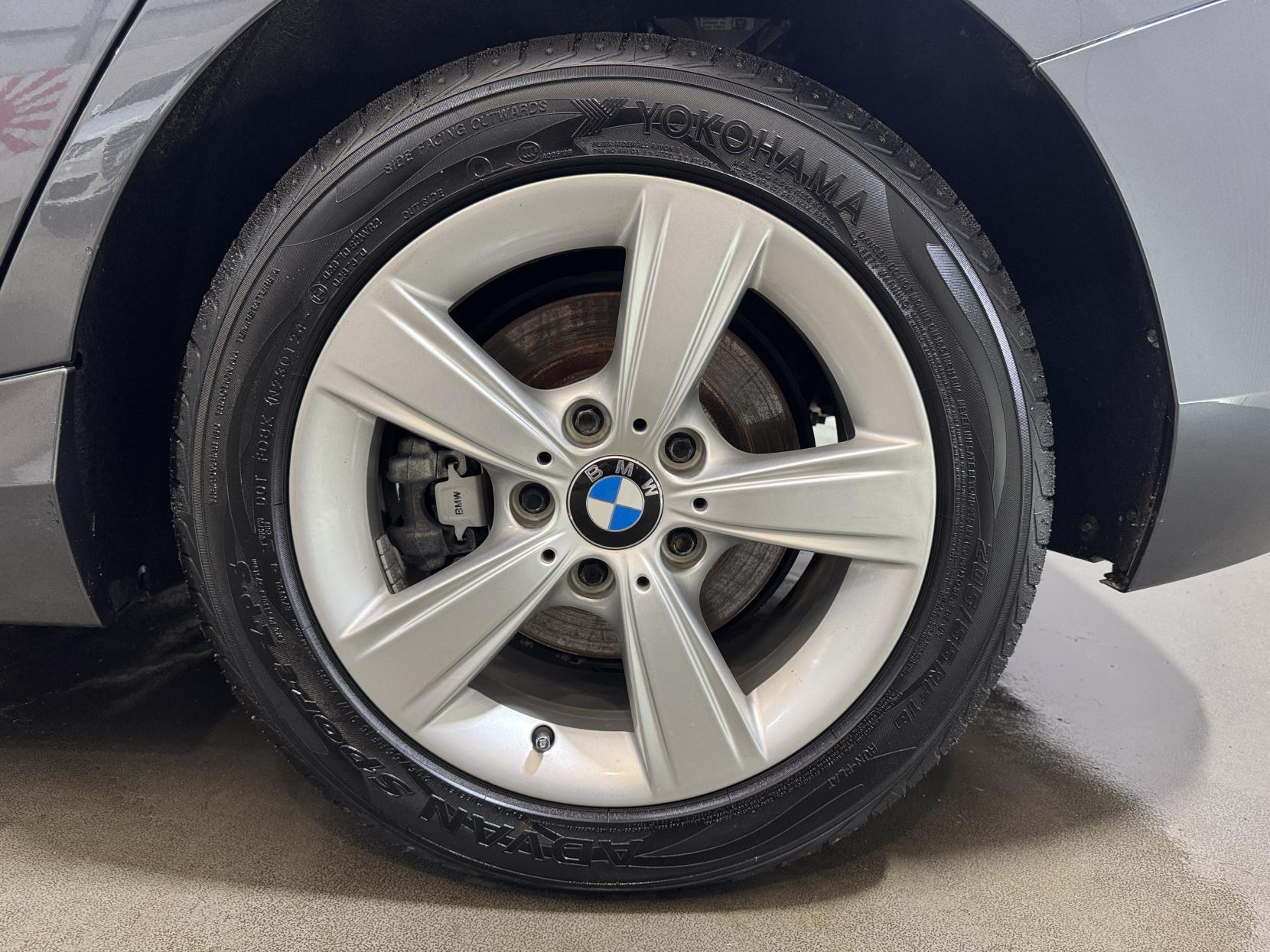 BMW 1 Series view 44