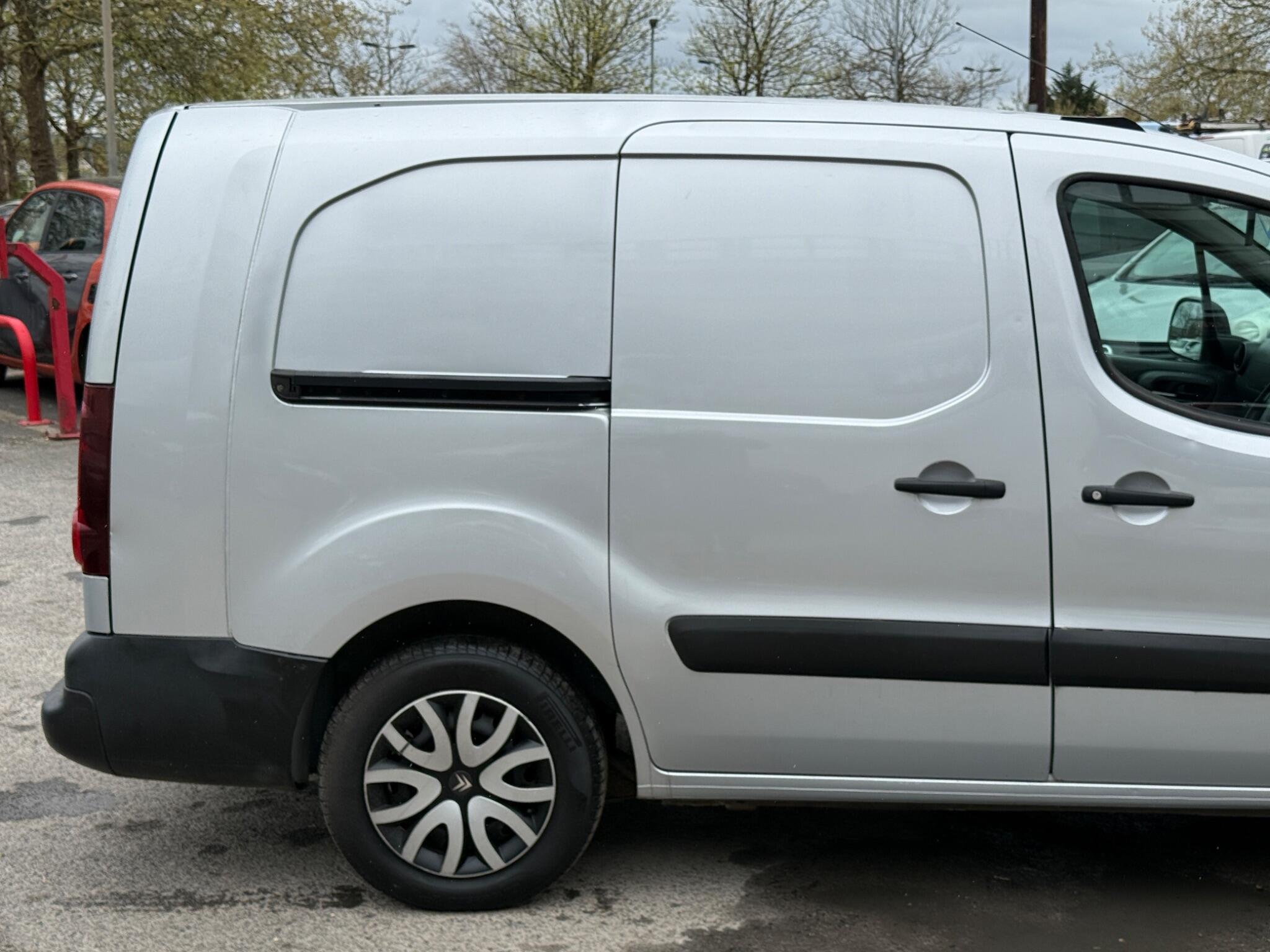 Citroen Berlingo - Image 22