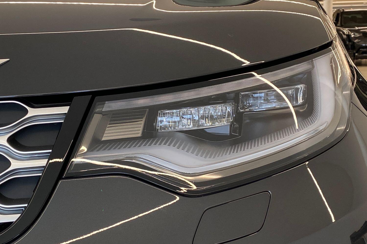 Land Rover Discovery view 35