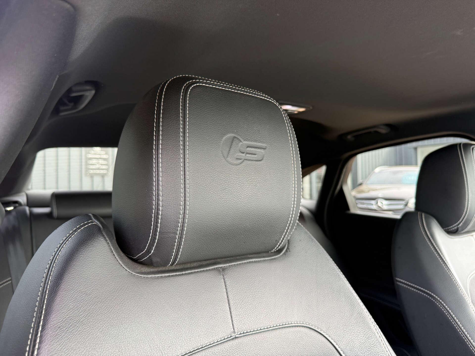 Jaguar XF view 33