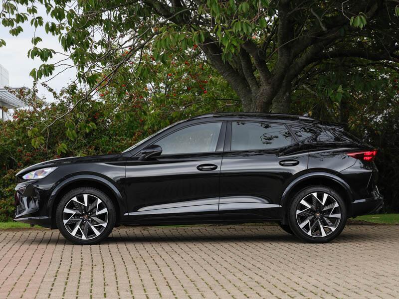 Cupra Formentor view 4