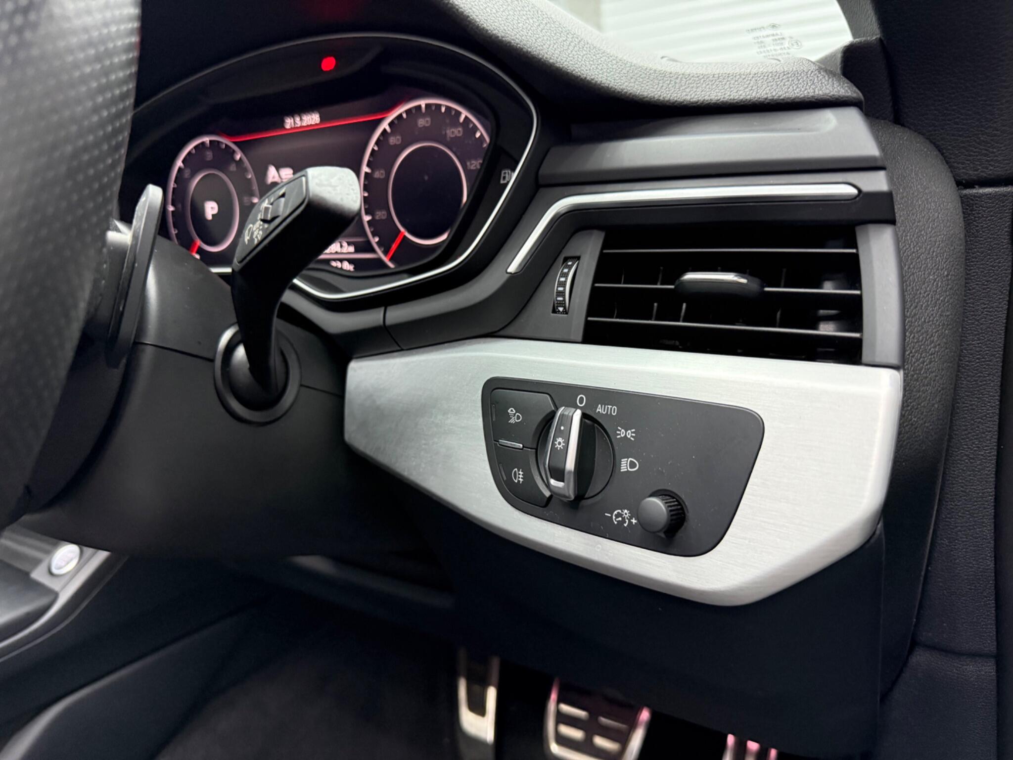 Audi A5 Cabriolet view 21