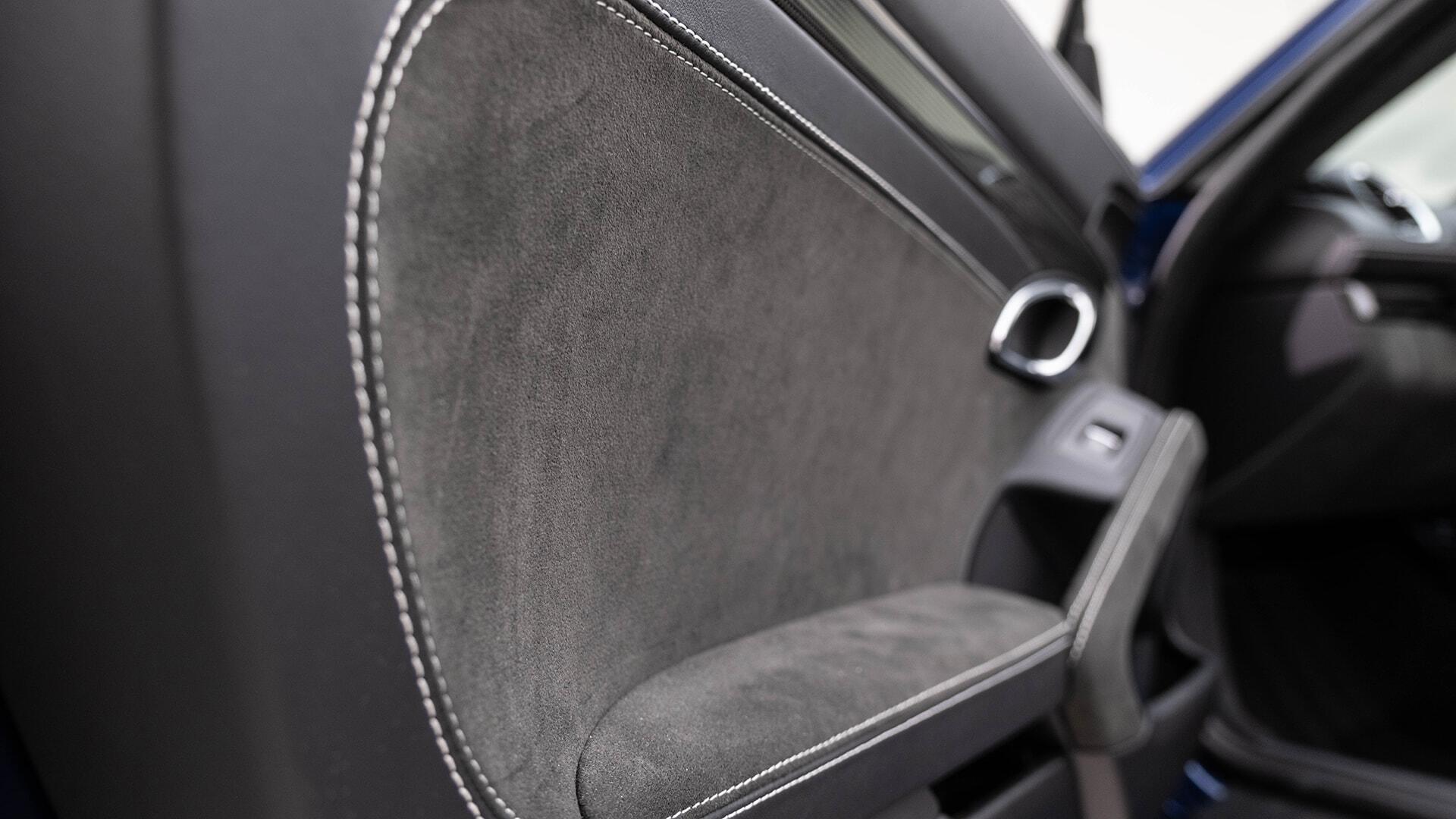 Porsche Cayman view 49