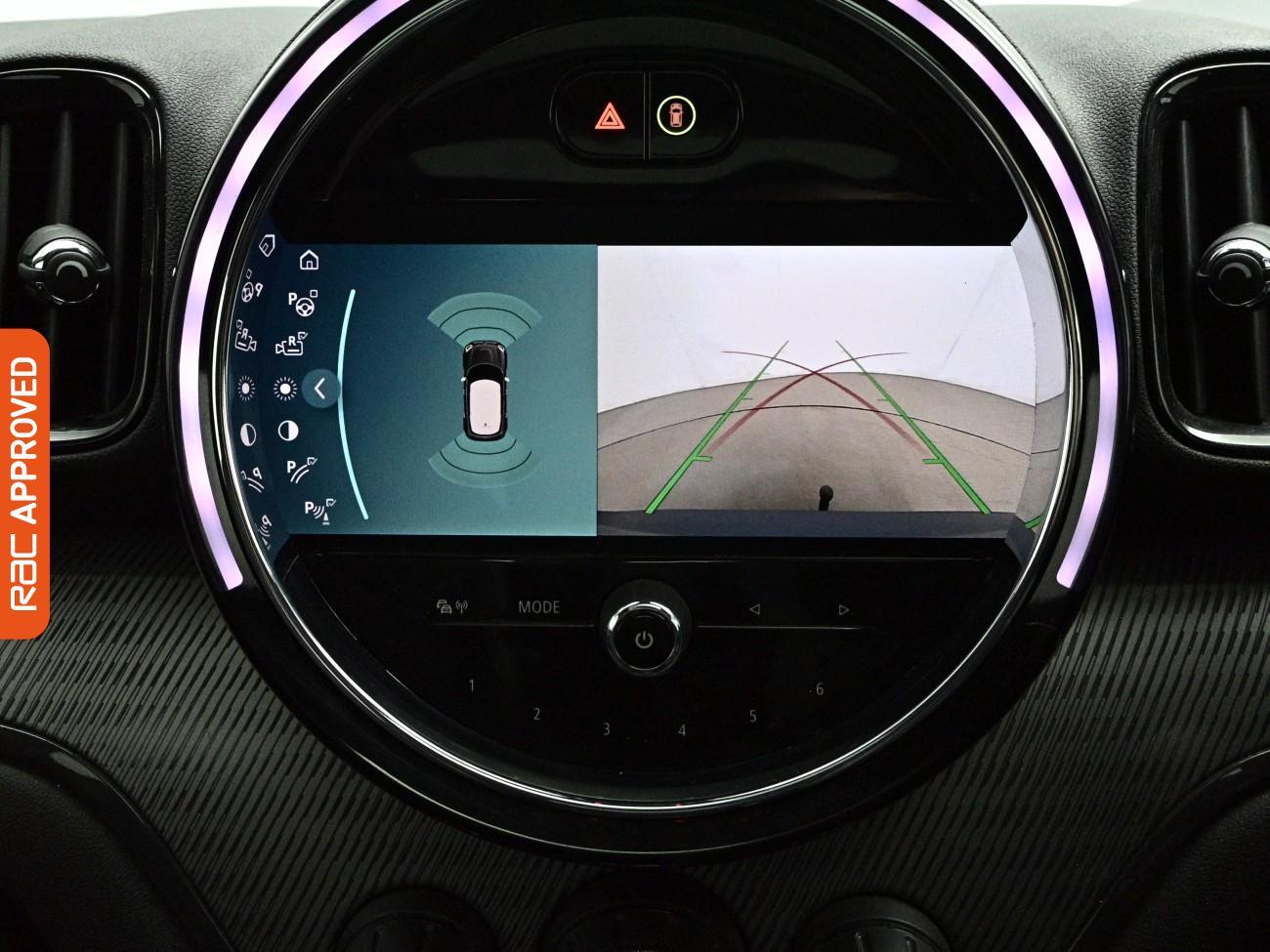 MINI Countryman view 16