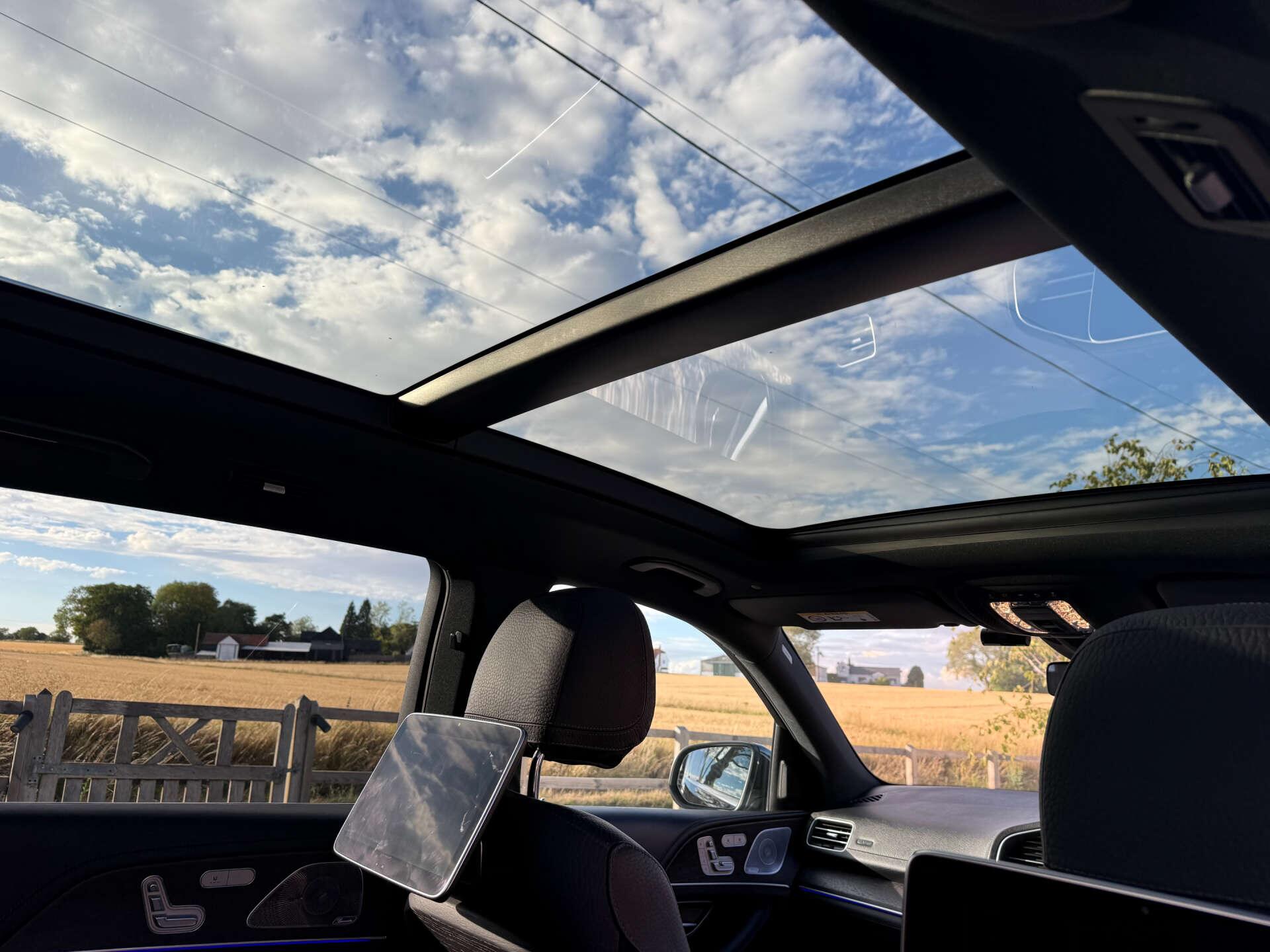 Mercedes-Benz GLS view 18