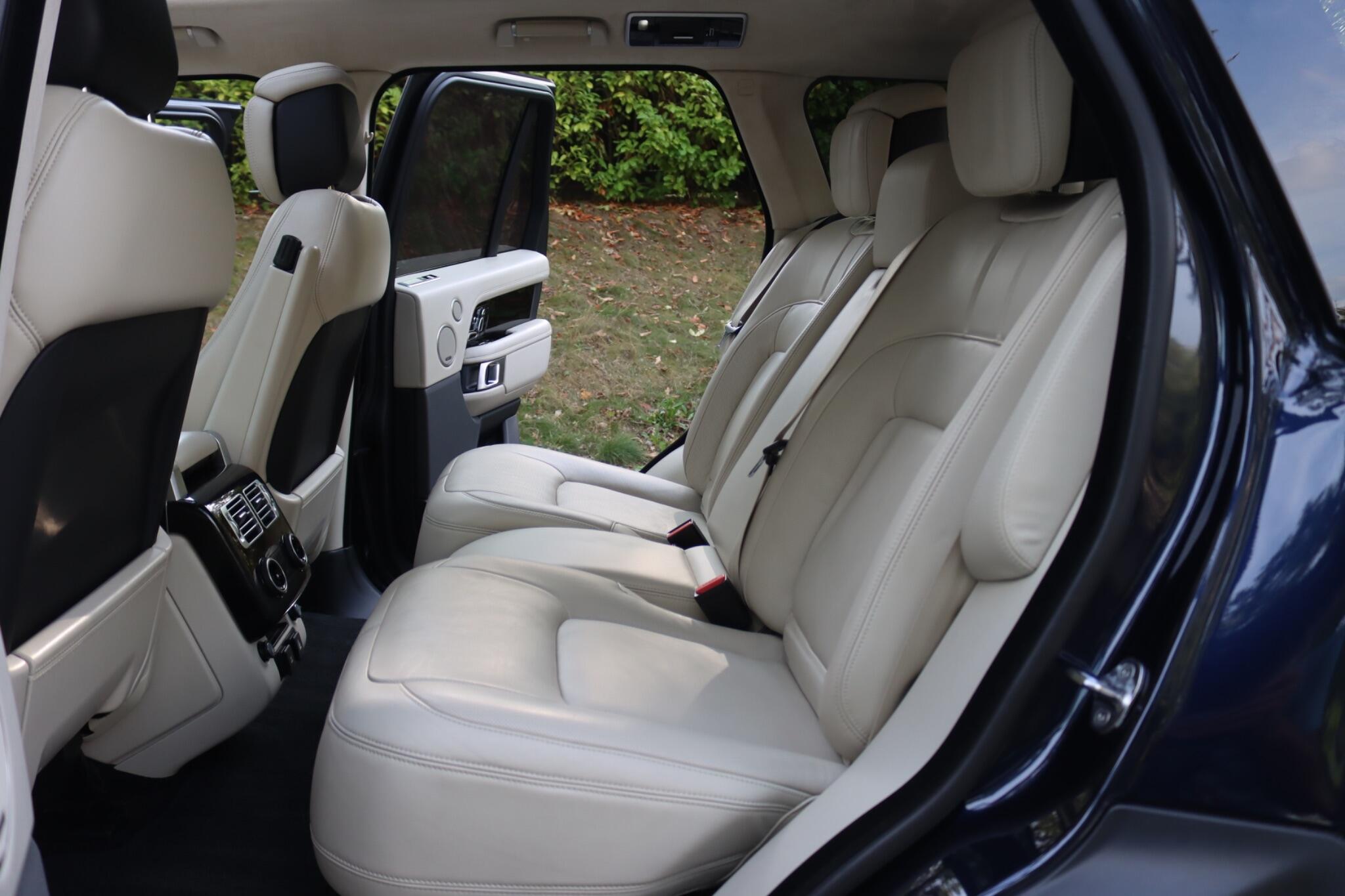 Land Rover Range Rover view 5