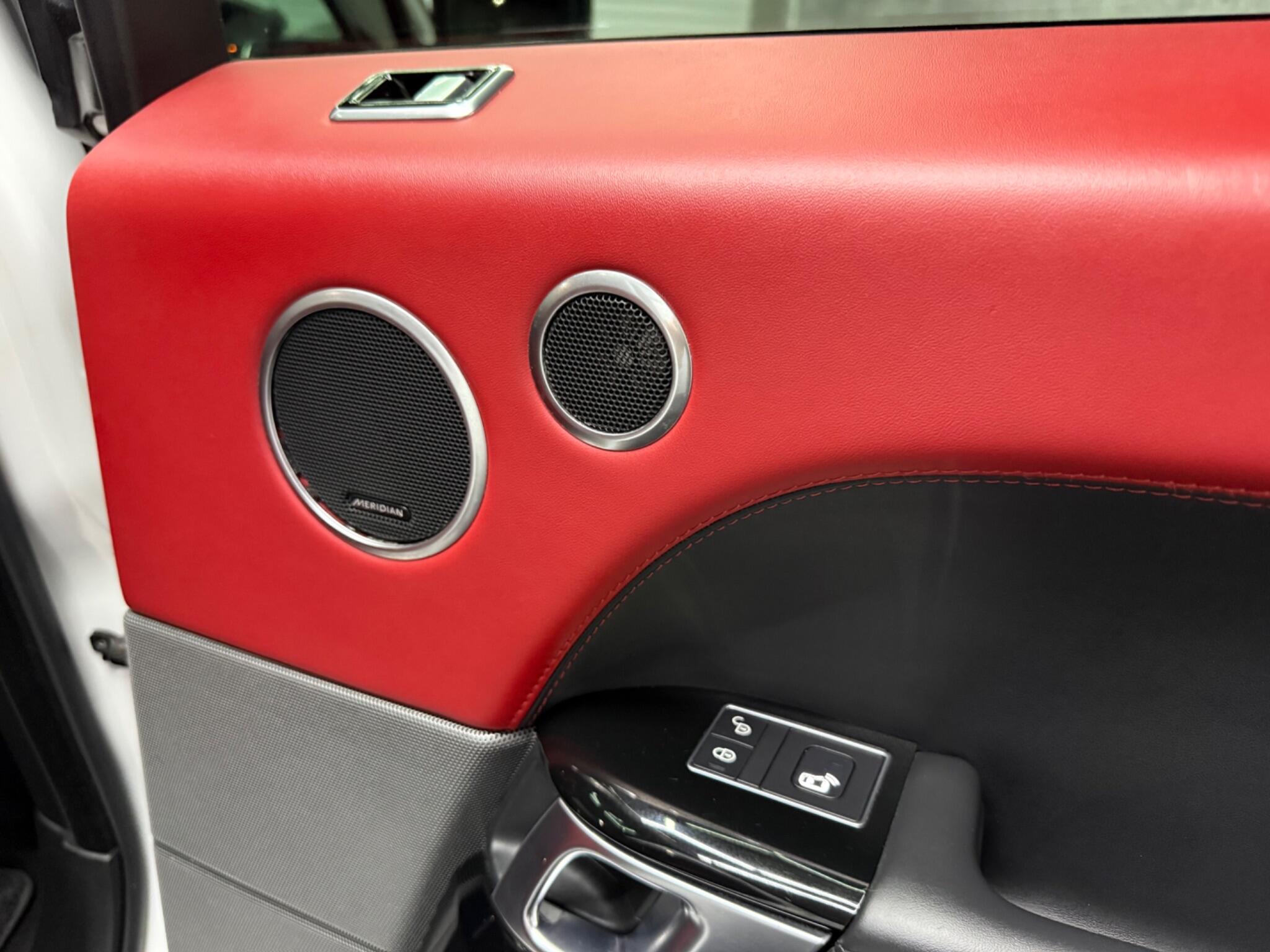 Land Rover Range Rover Sport view 30