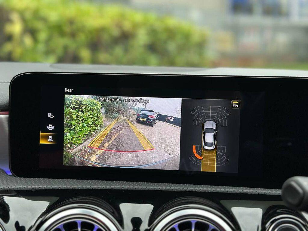 Mercedes-Benz Cla view 50