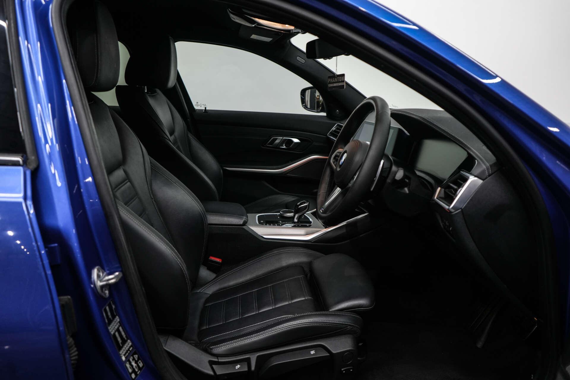 BMW 3 Series view 19