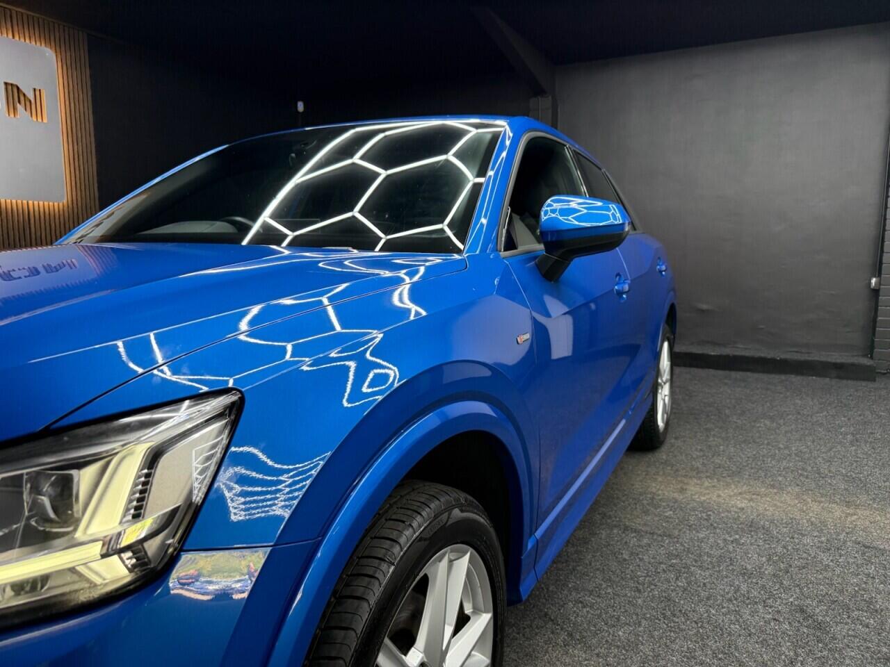 Audi Q2 view 27