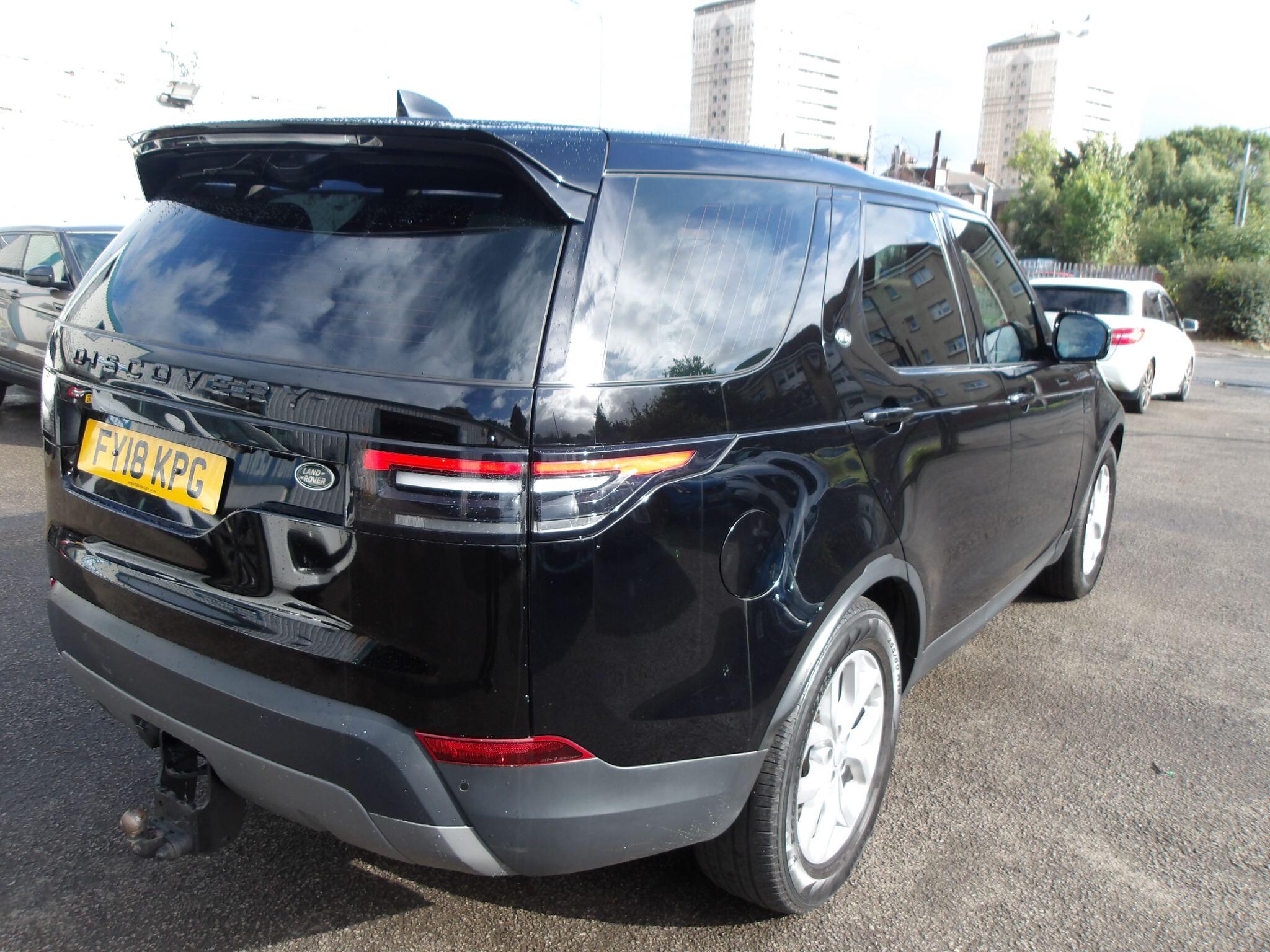 Land Rover Discovery view 7
