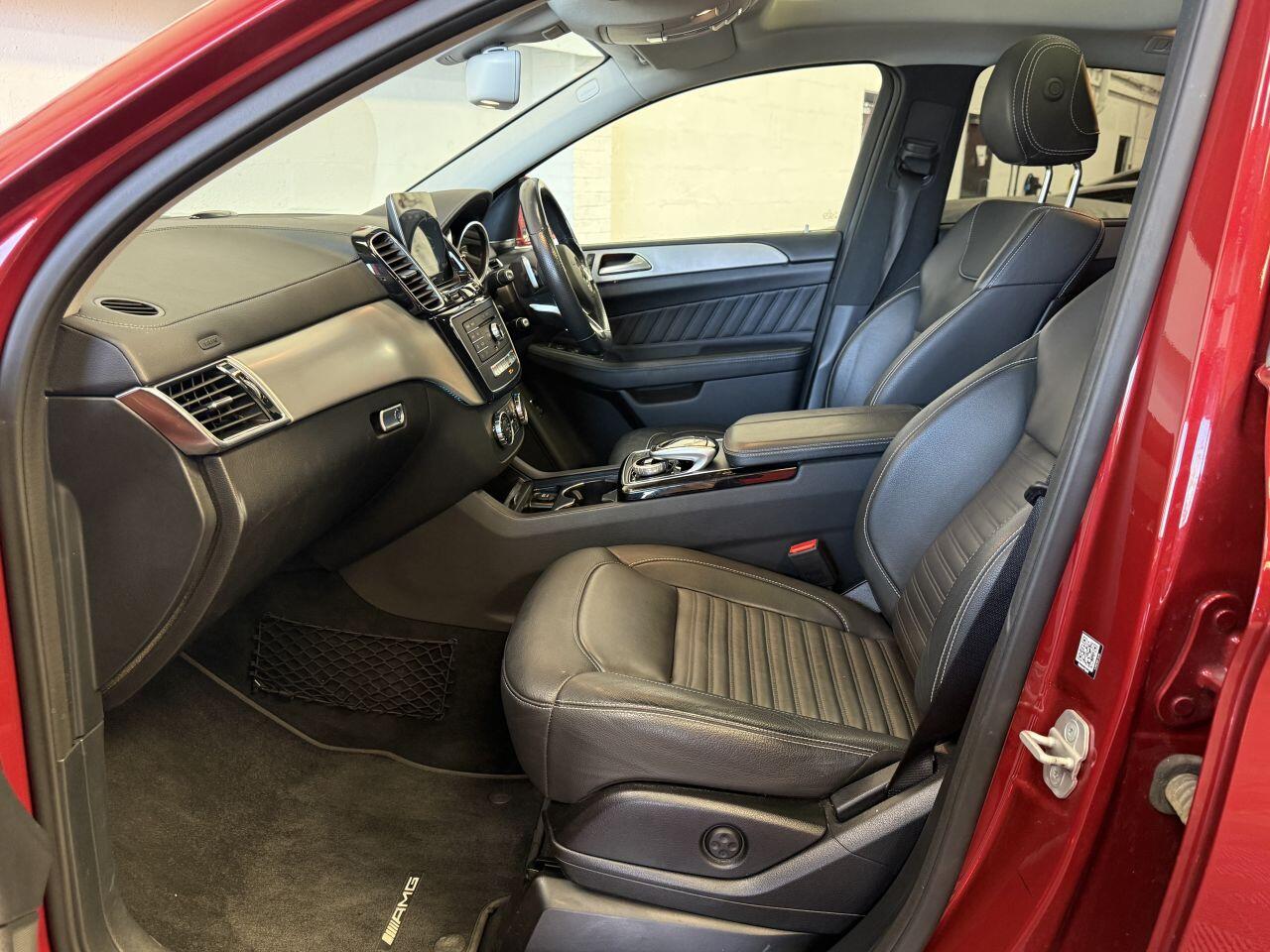 Mercedes-Benz Gle view 52