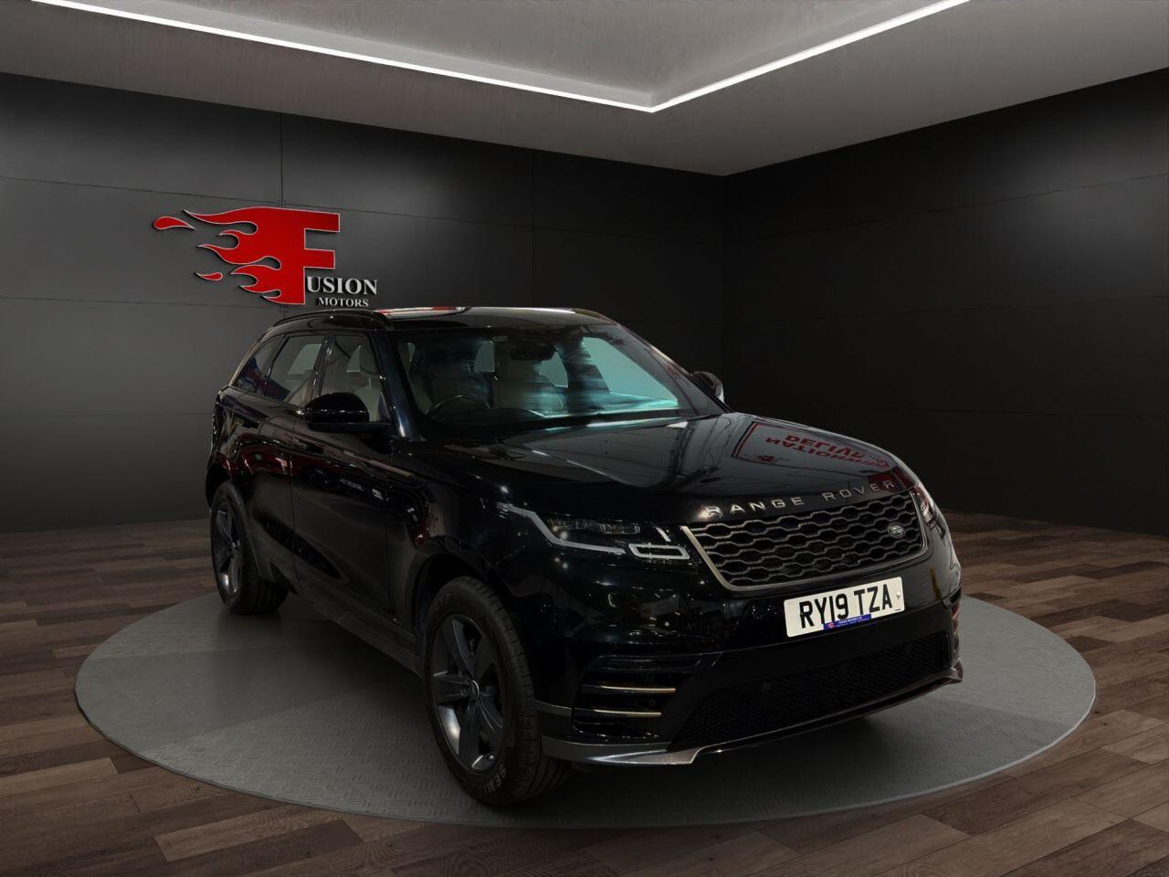 Land Rover Range Rover Velar view 3