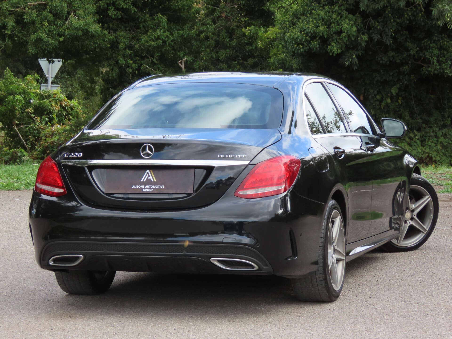 Mercedes-Benz C-Class view 4