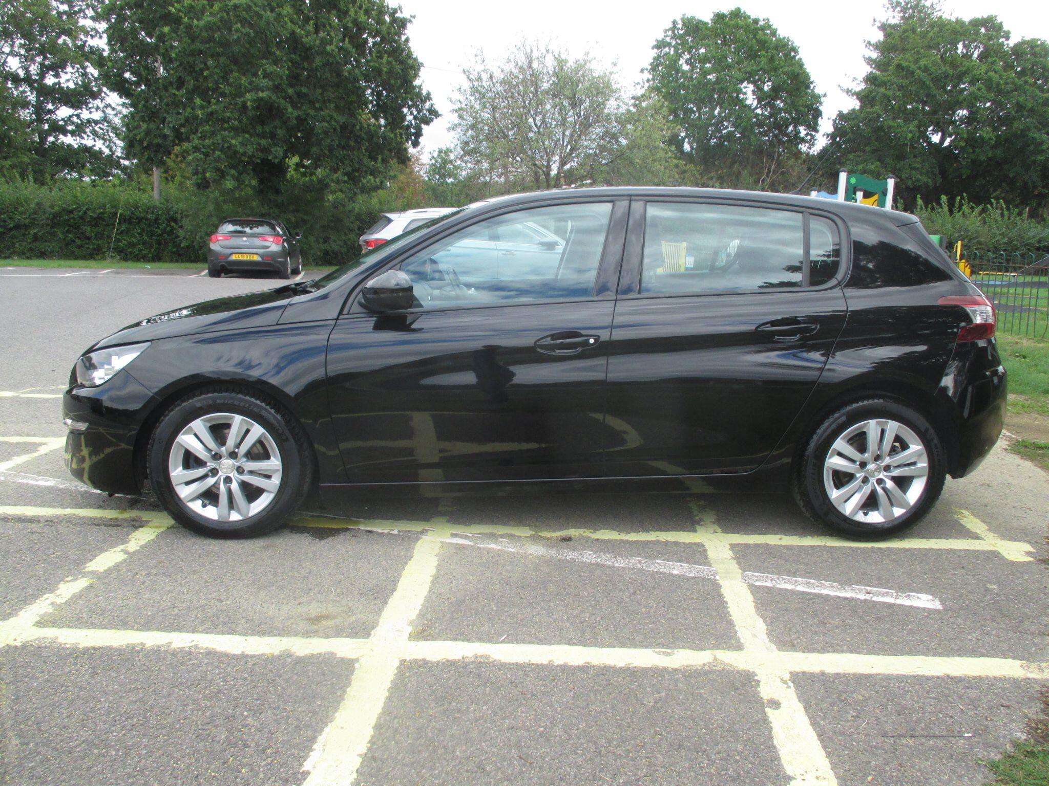 Peugeot 308 view 14