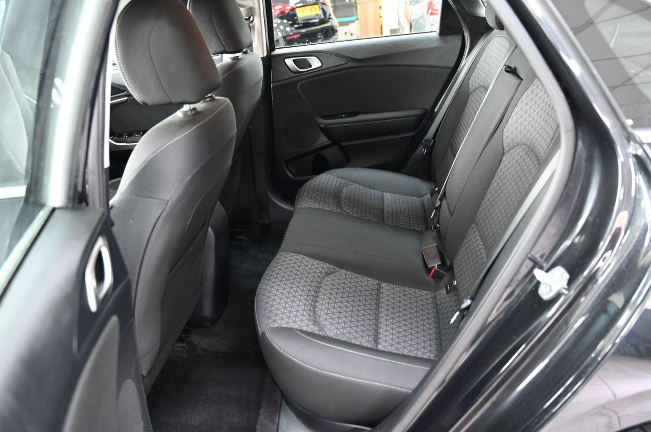 Kia Ceed view 15