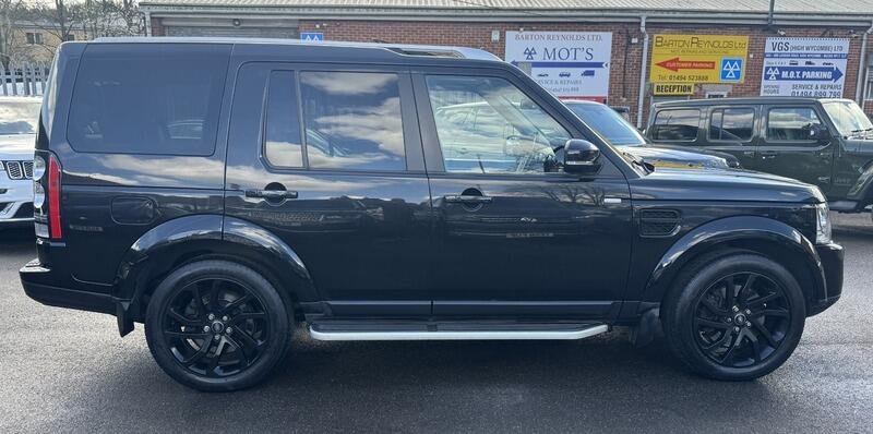Land Rover Discovery view 8