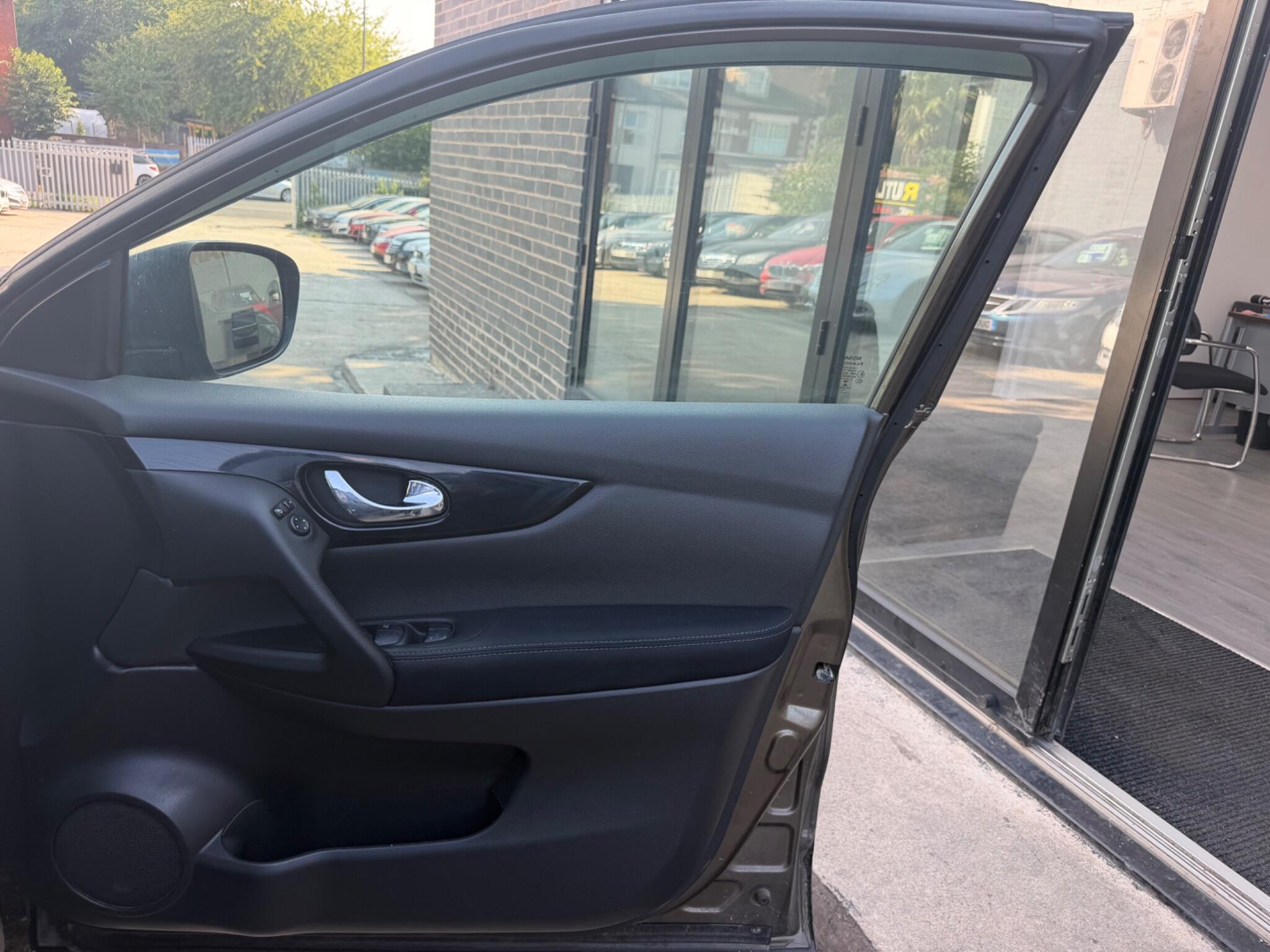 Nissan Qashqai view 9