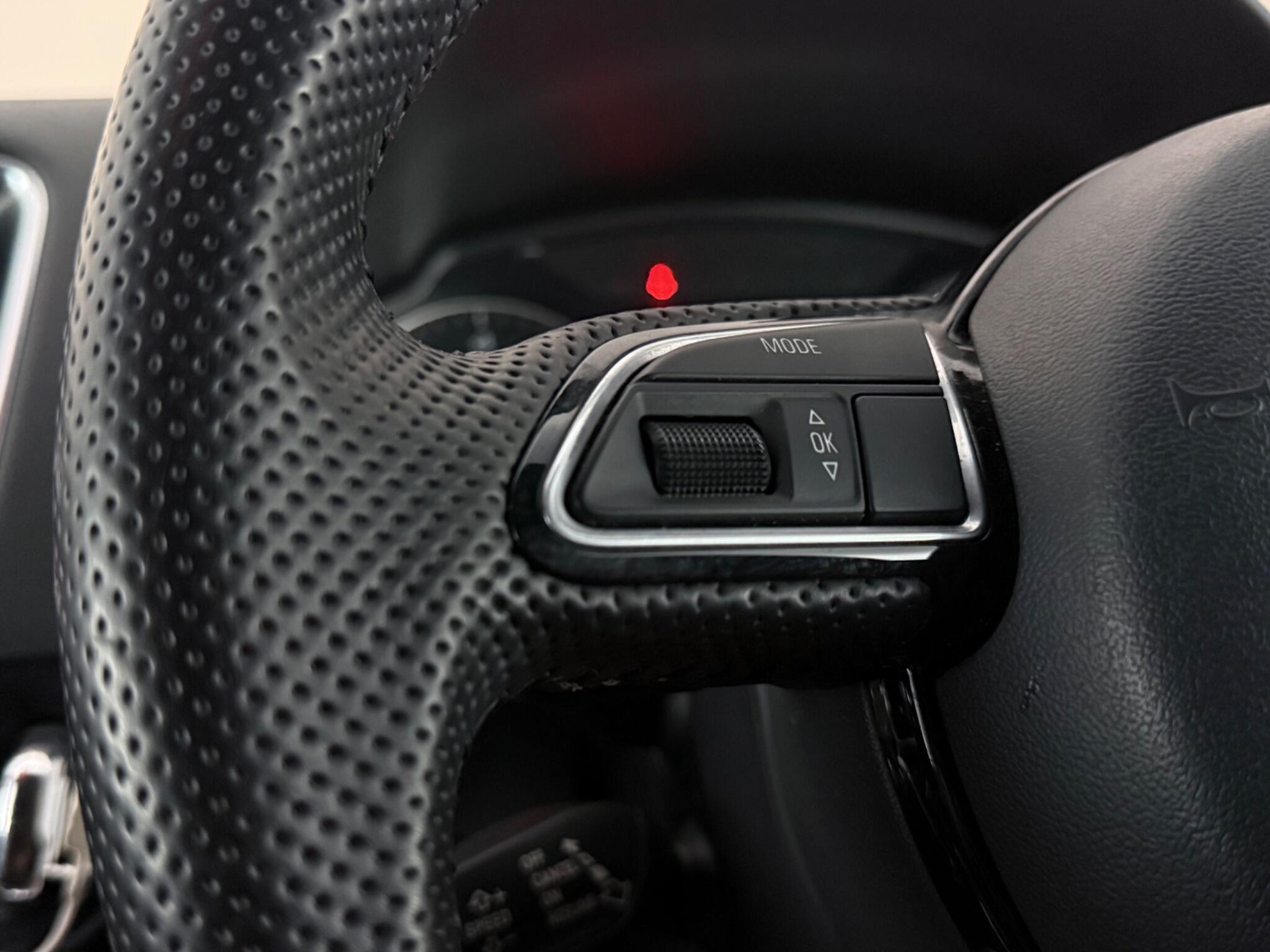 Audi Q5 view 15