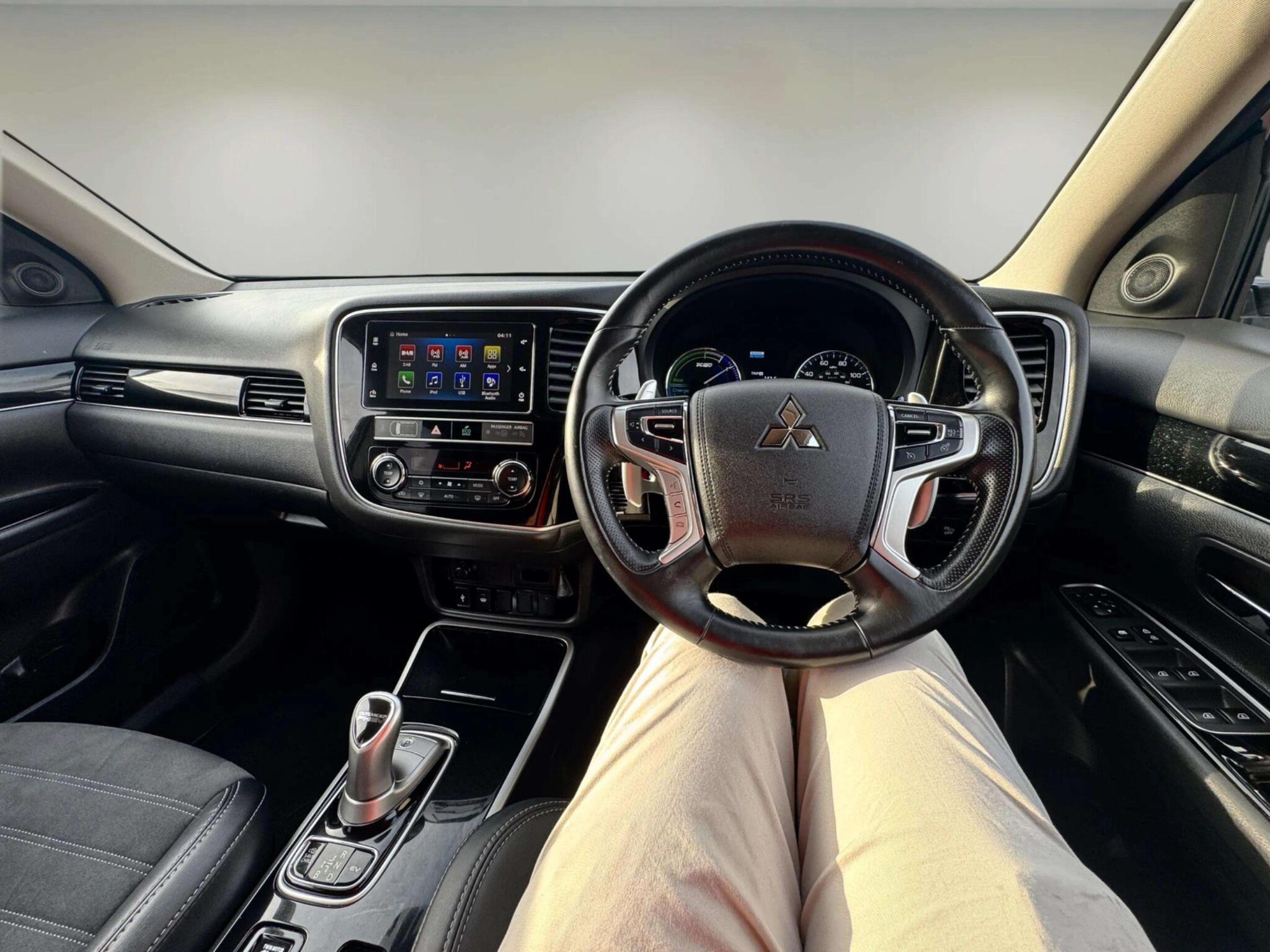 Mitsubishi Outlander view 67