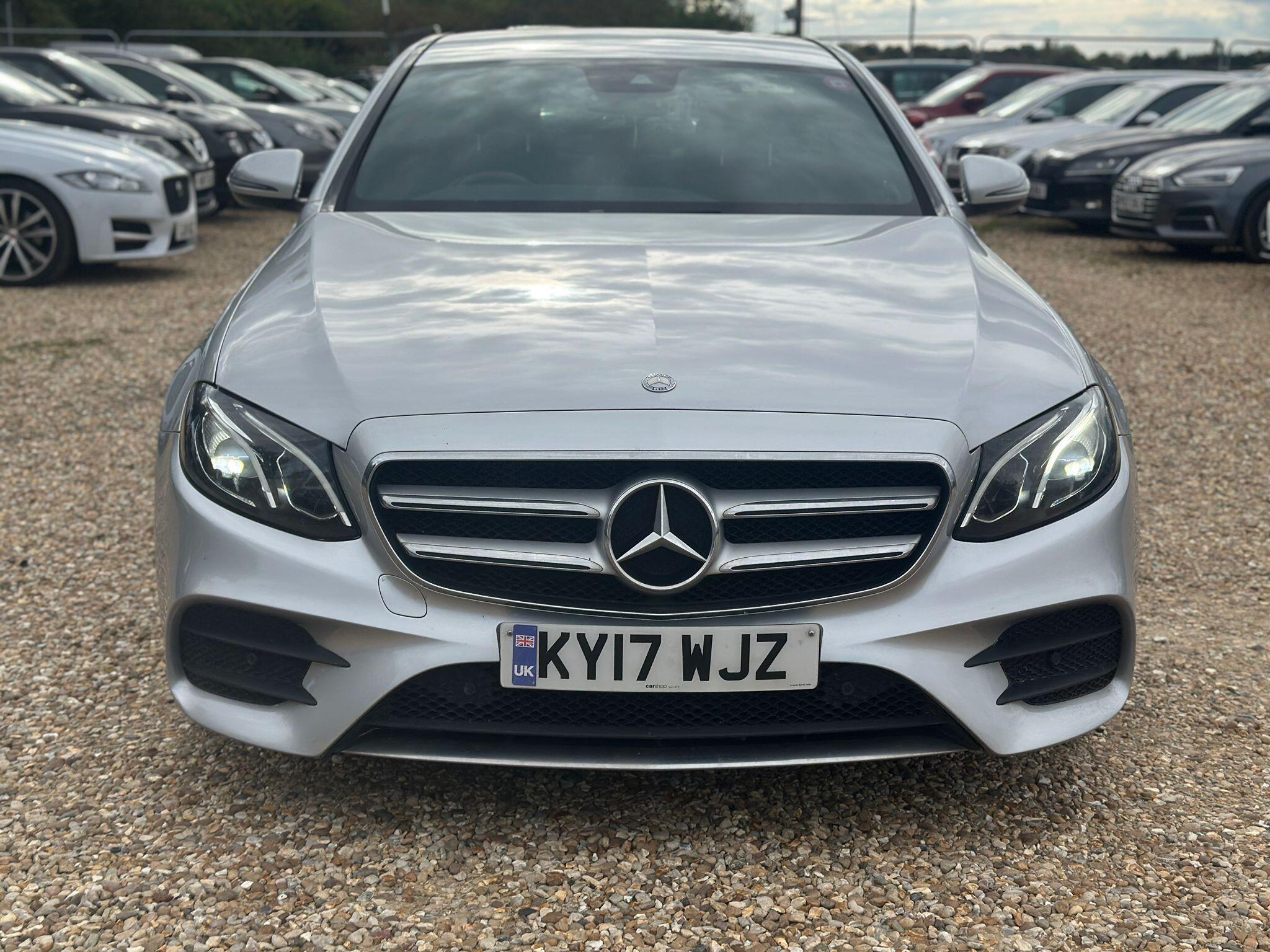 Mercedes-Benz E Class view 29