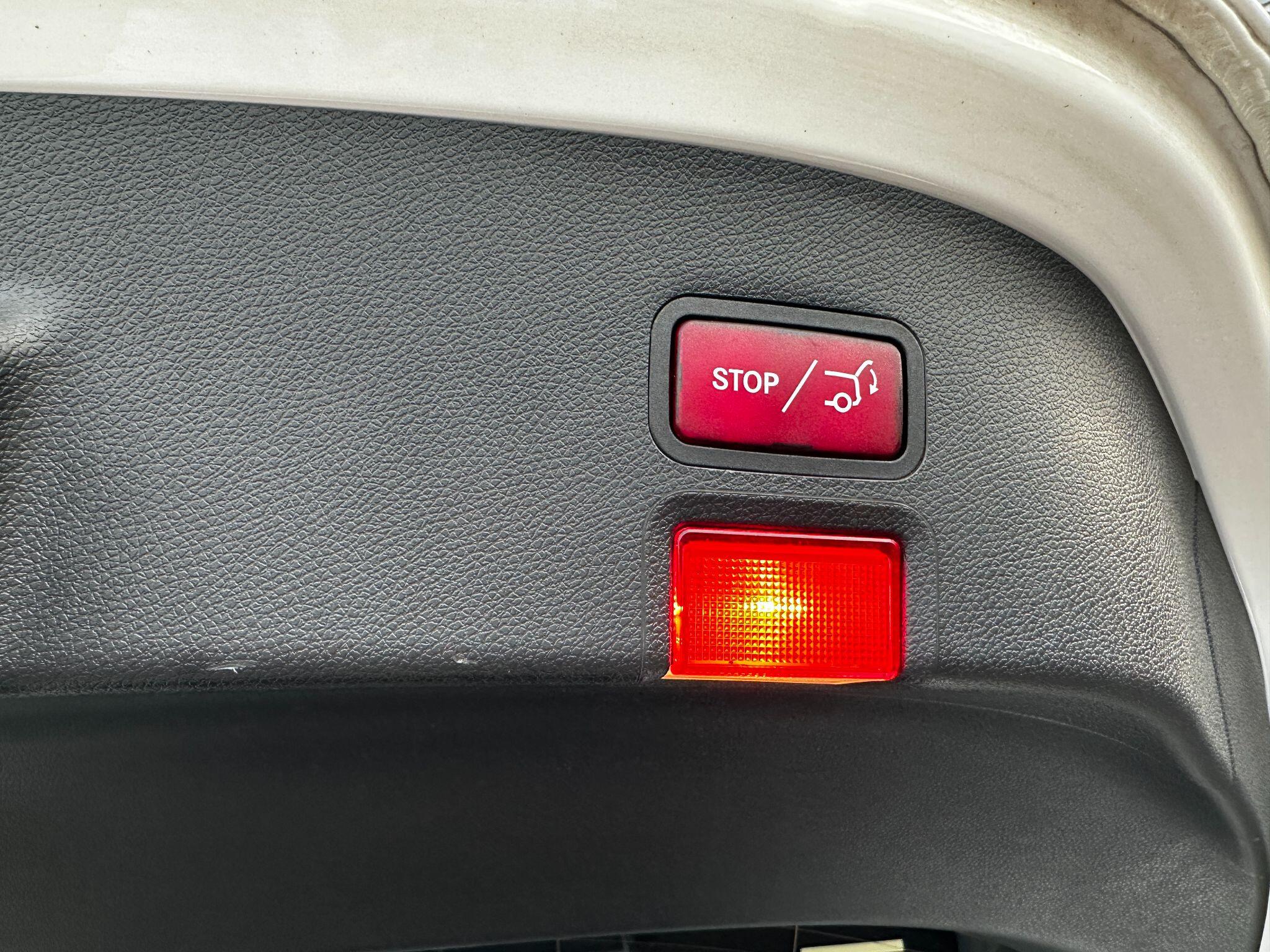 Mercedes-Benz Cla view 17