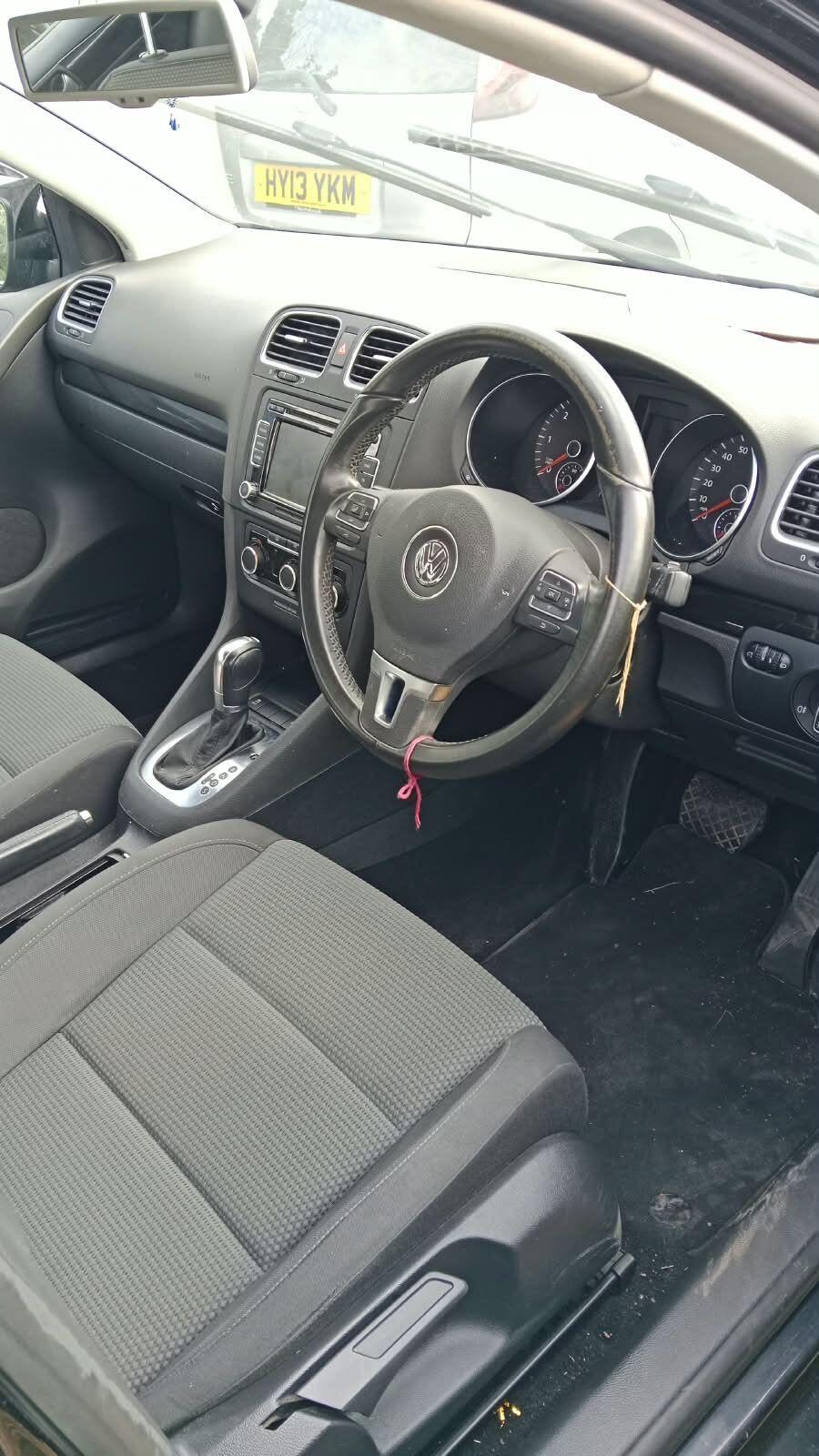 Volkswagen Golf view 2