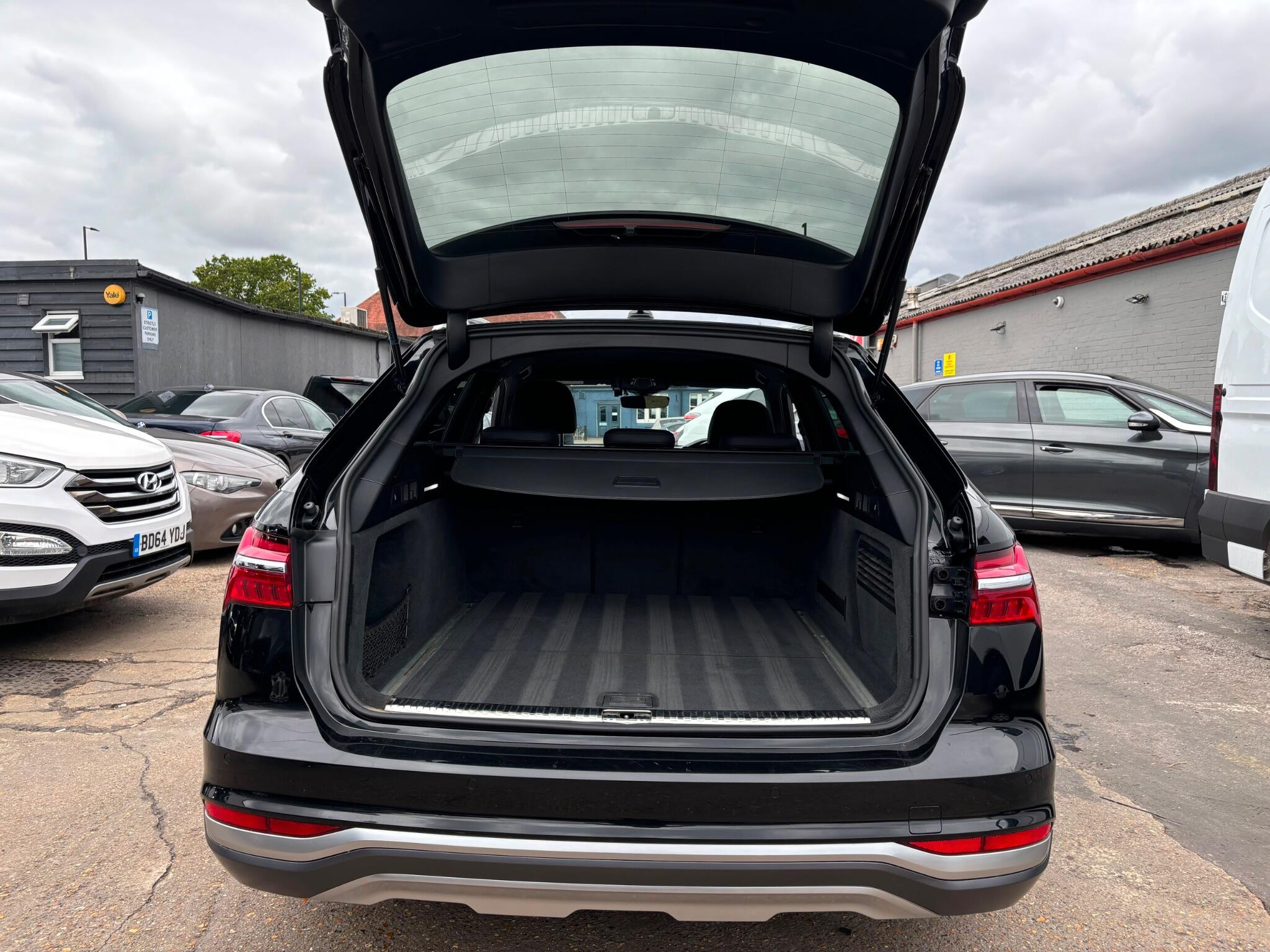 Audi A6 Allroad view 23