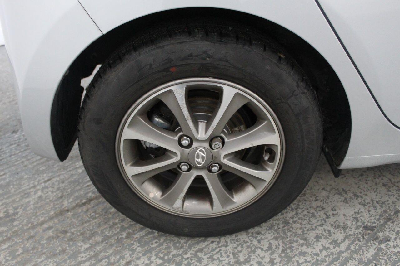 Hyundai i10 view 52