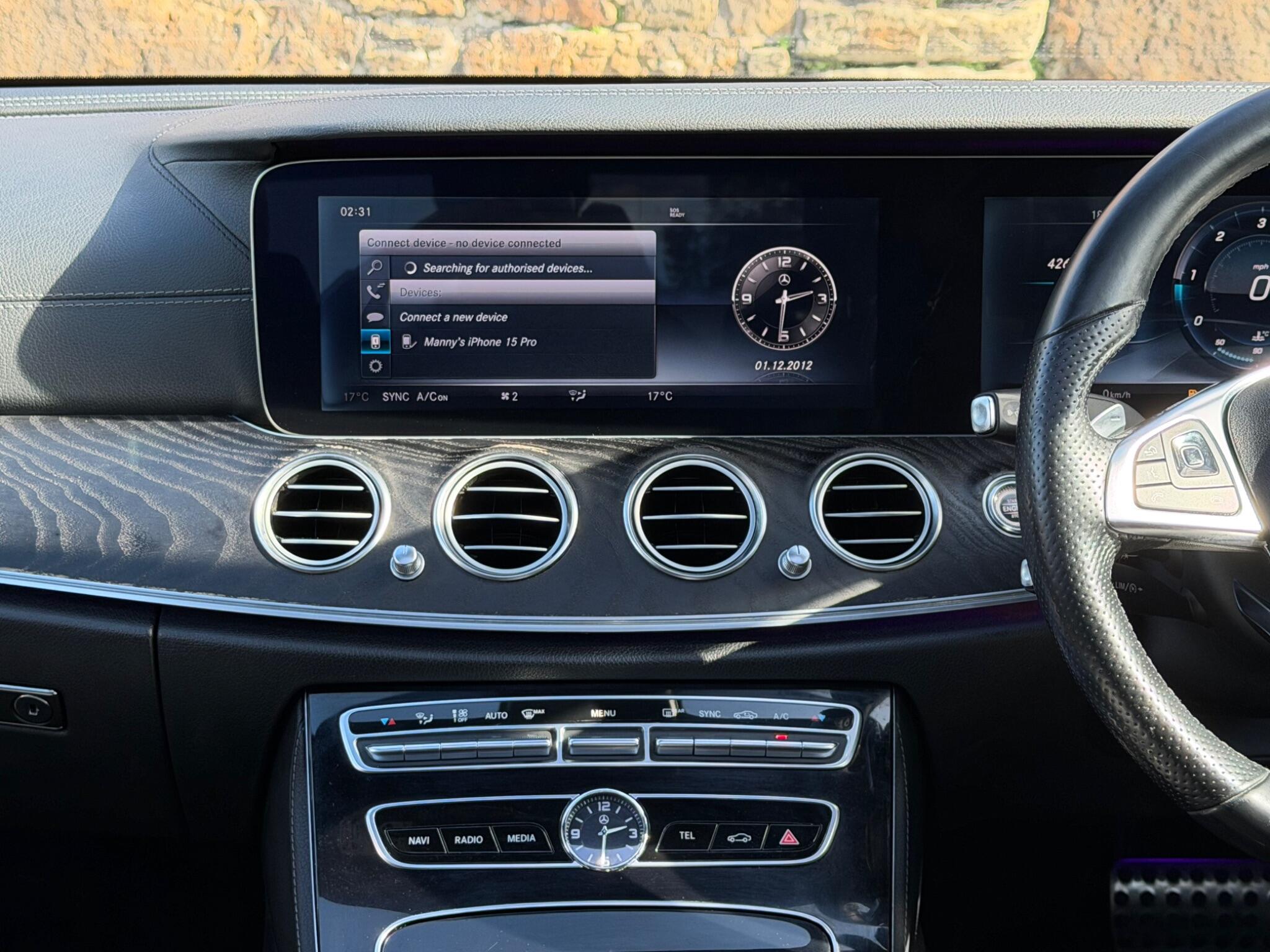 Mercedes-Benz E-Class view 30
