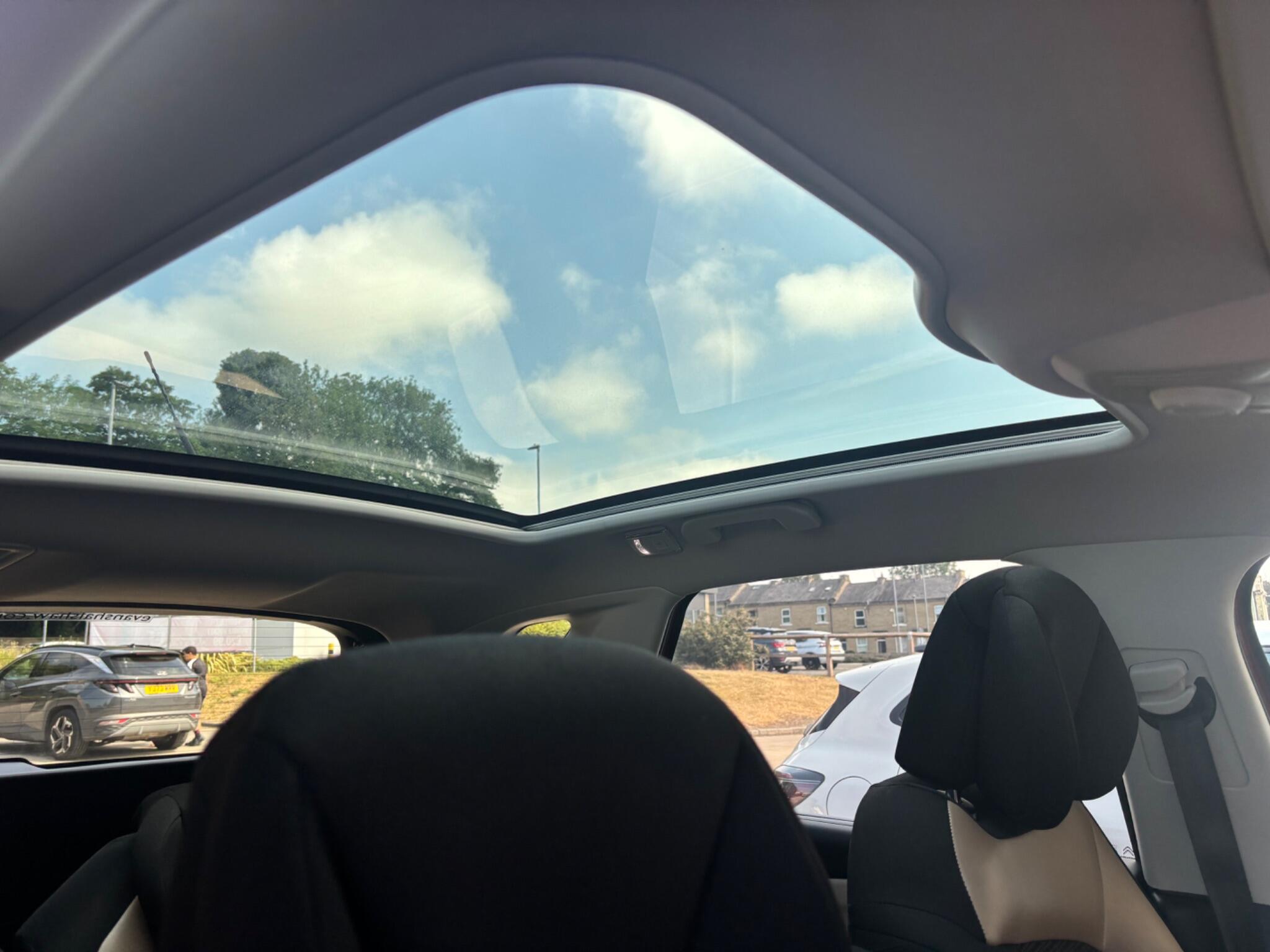 Citroen C4 Picasso view 9