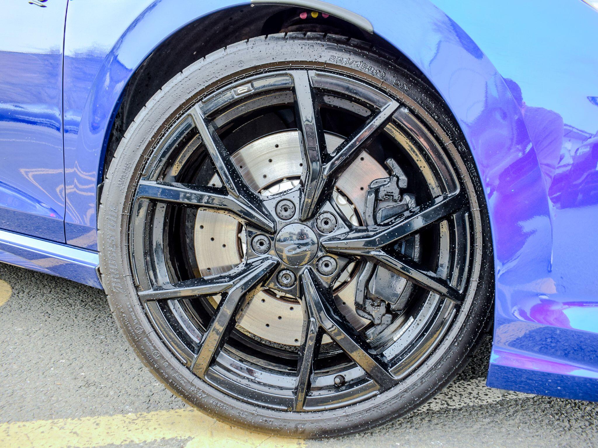 Volkswagen Golf view 3