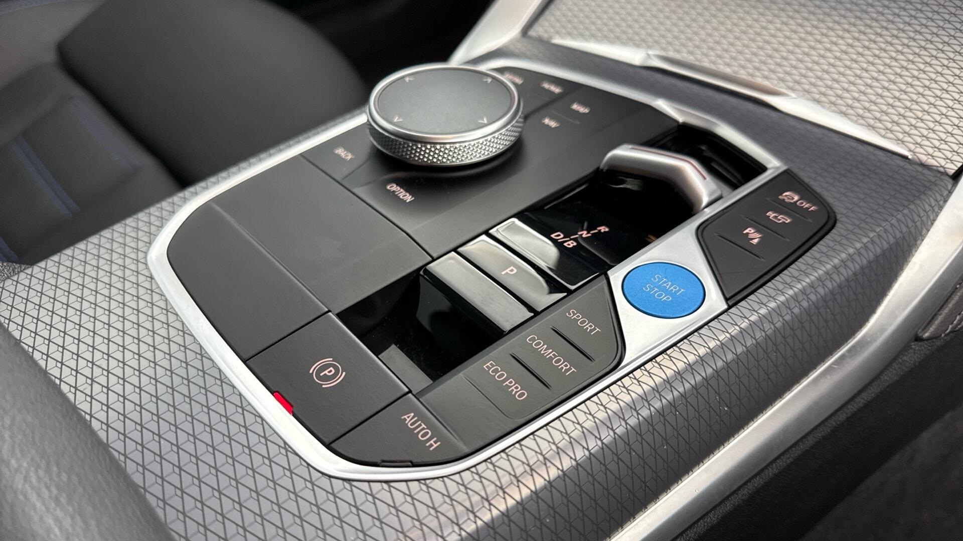 BMW i4 view 20
