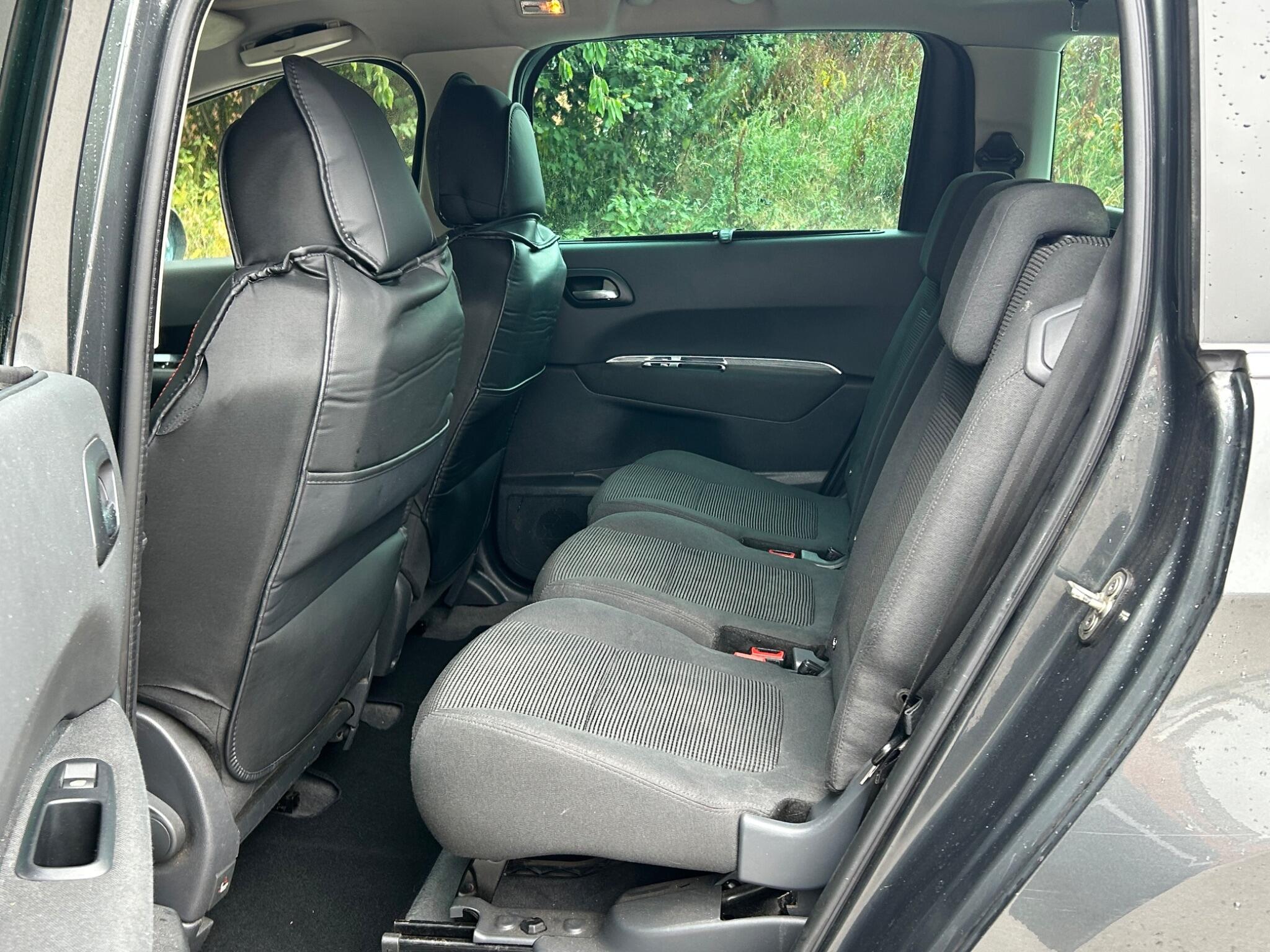 Peugeot 5008 view 22