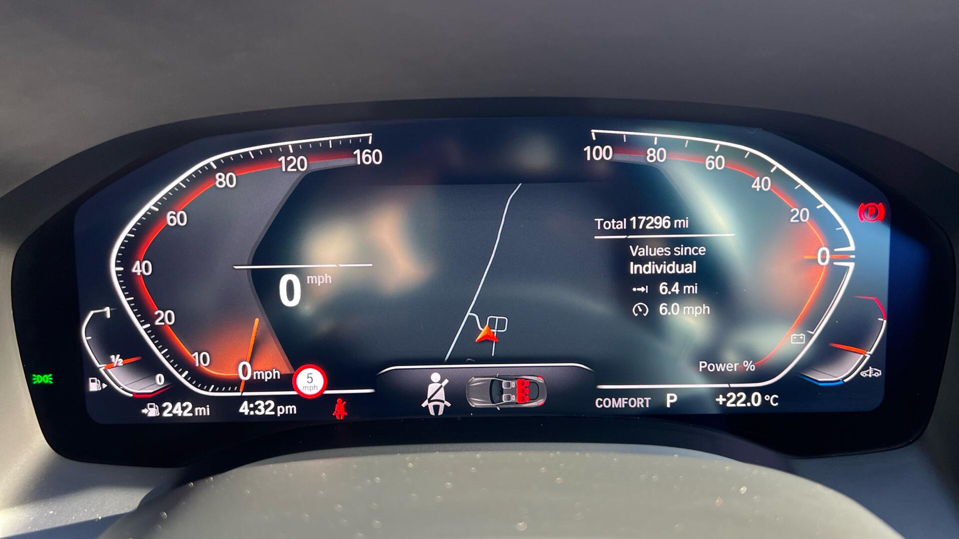 BMW 8 Series view 9