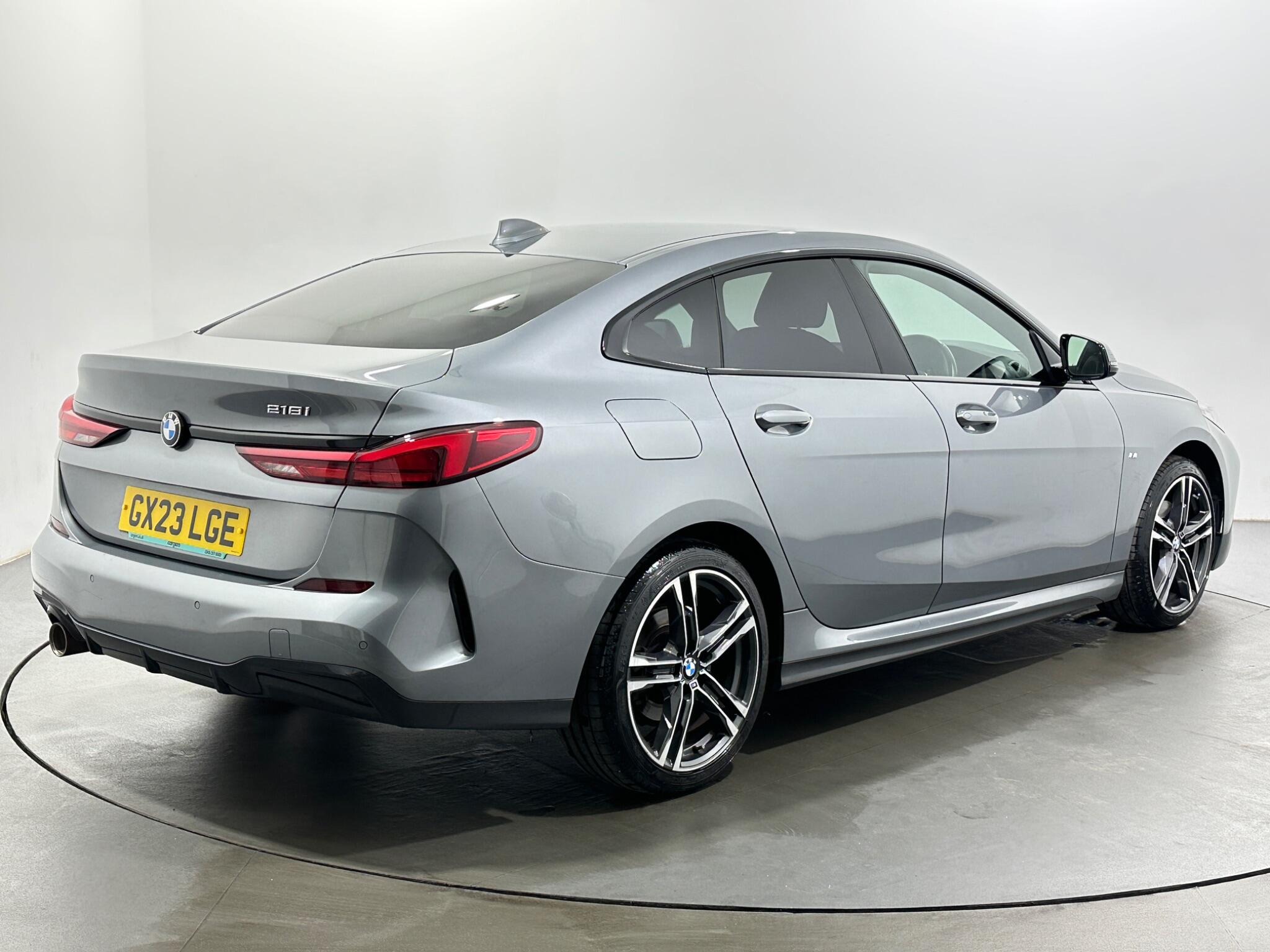 BMW 2 Series view 8