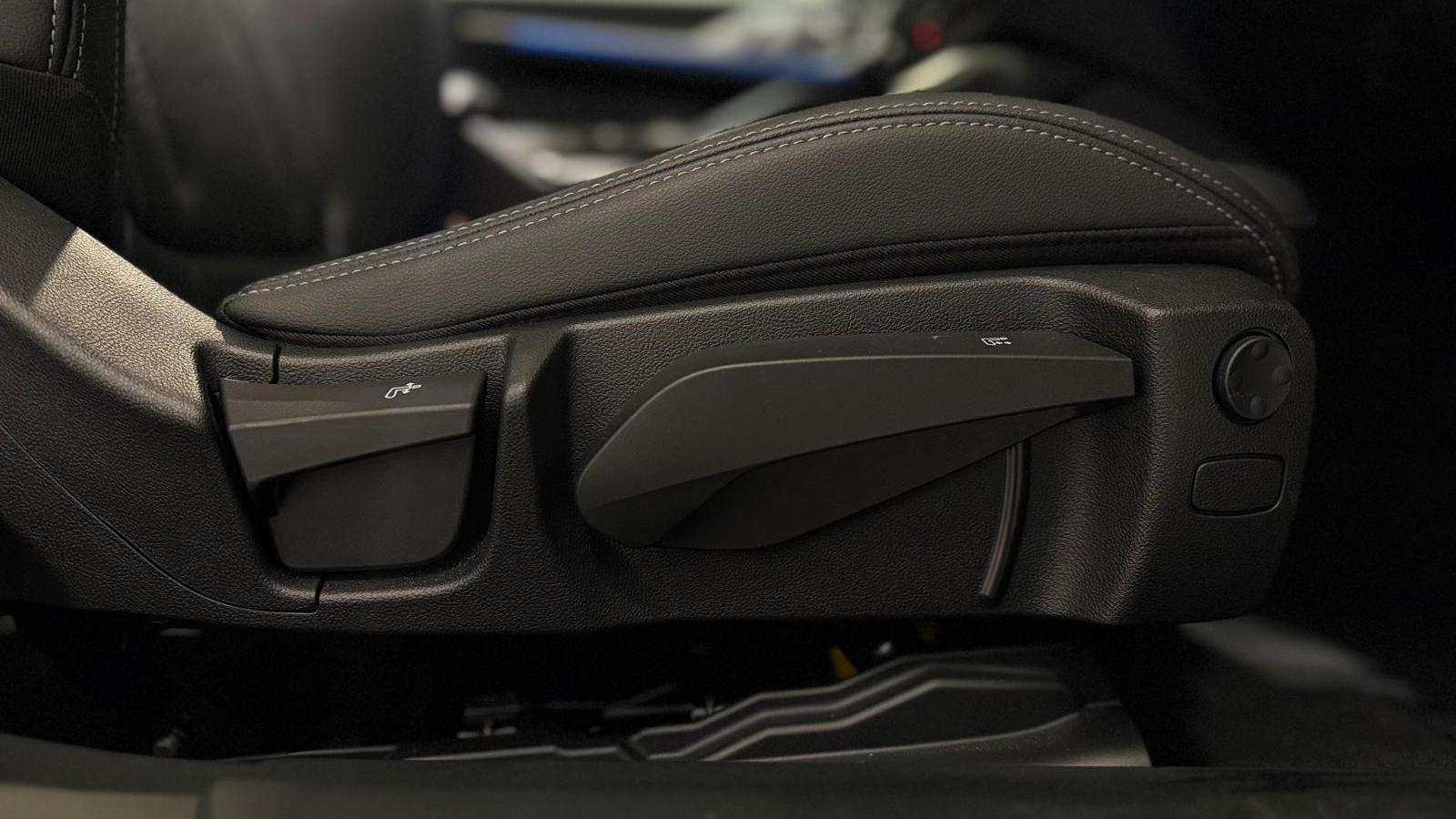 BMW I4 view 30